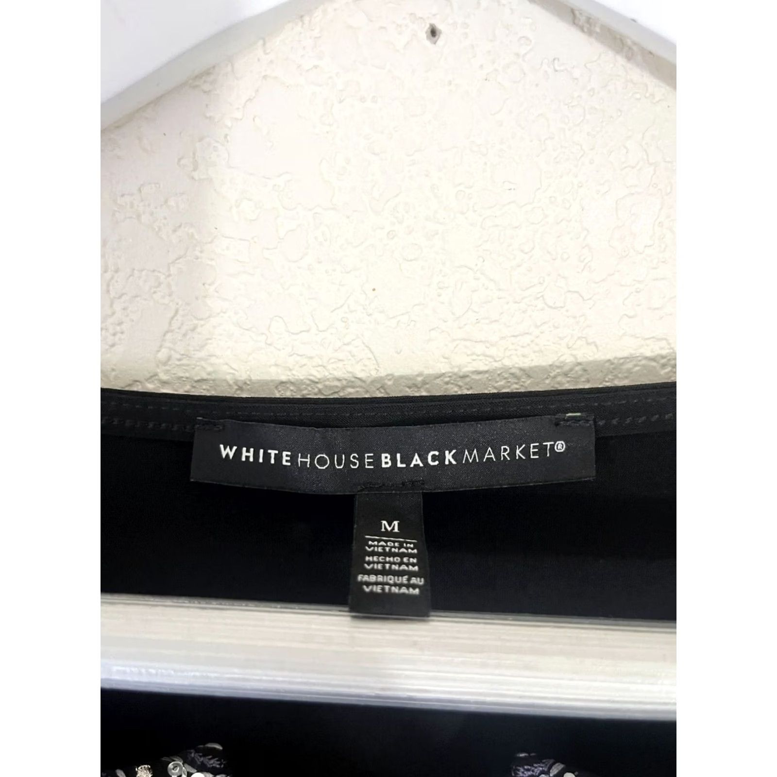 White House Black Market White House Black Market Womens Sleeveless Mini Dress Medium Beaded V-Neck Pleated Hem Black 90s Classic Beach Size M / US 6-8 / IT 42-44 - 4 Thumbnail