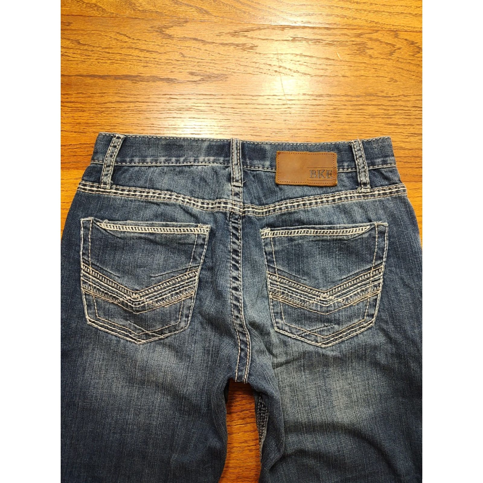 BKE BKE Jake Straight Jeans Mens 30x31 Blue Medium Wash Denim 5-Pocket Zip Button Regular Rise 9 in Inseam 31 in Cotton Spandex Casual USA Cowboy Rock Size US 30 / EU 46 - 3 Thumbnail