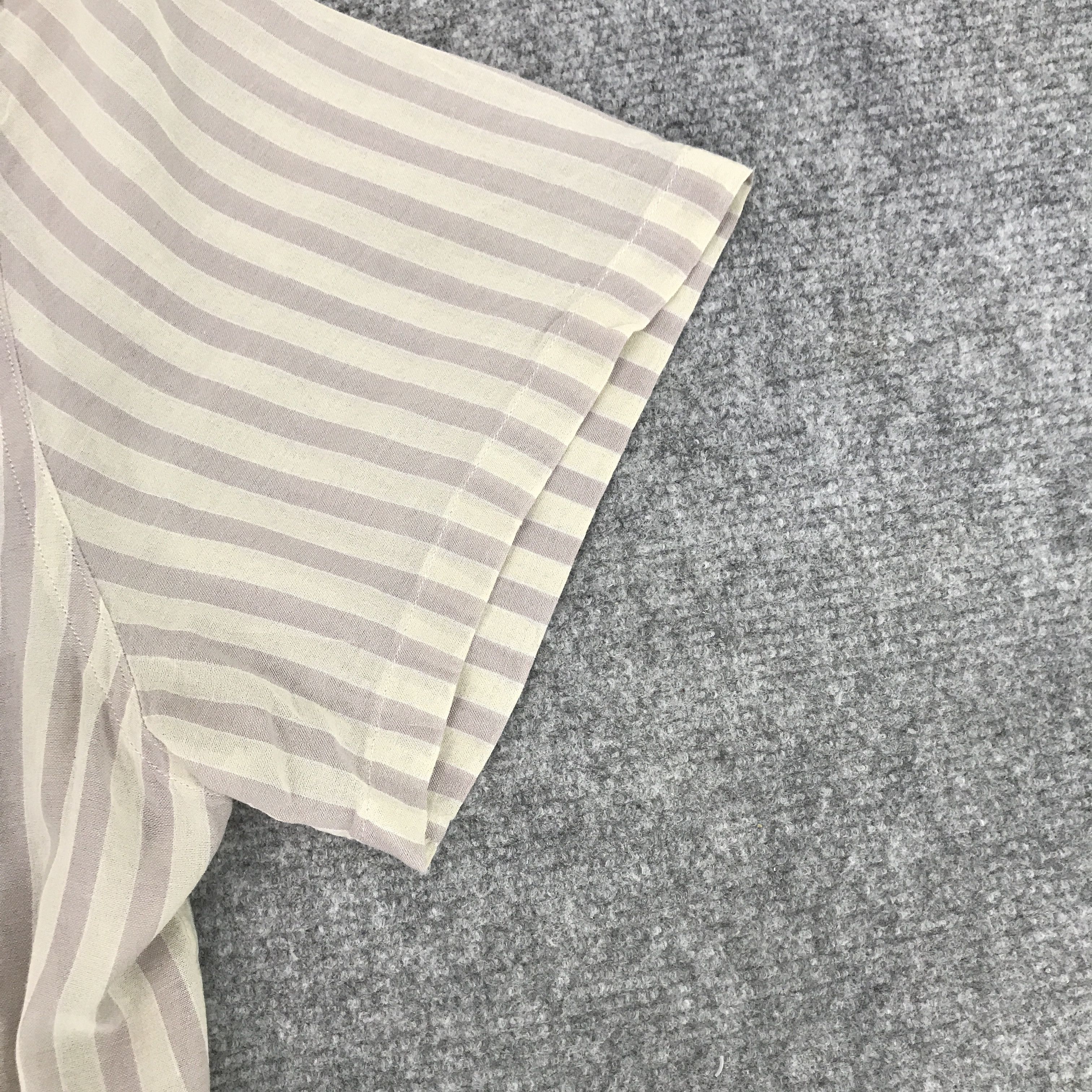 Japanese Brand × Uniqlo Rare Uniqlo Striped short sleeve t-shirt Size US L / EU 52-54 / 3 - 5 Thumbnail