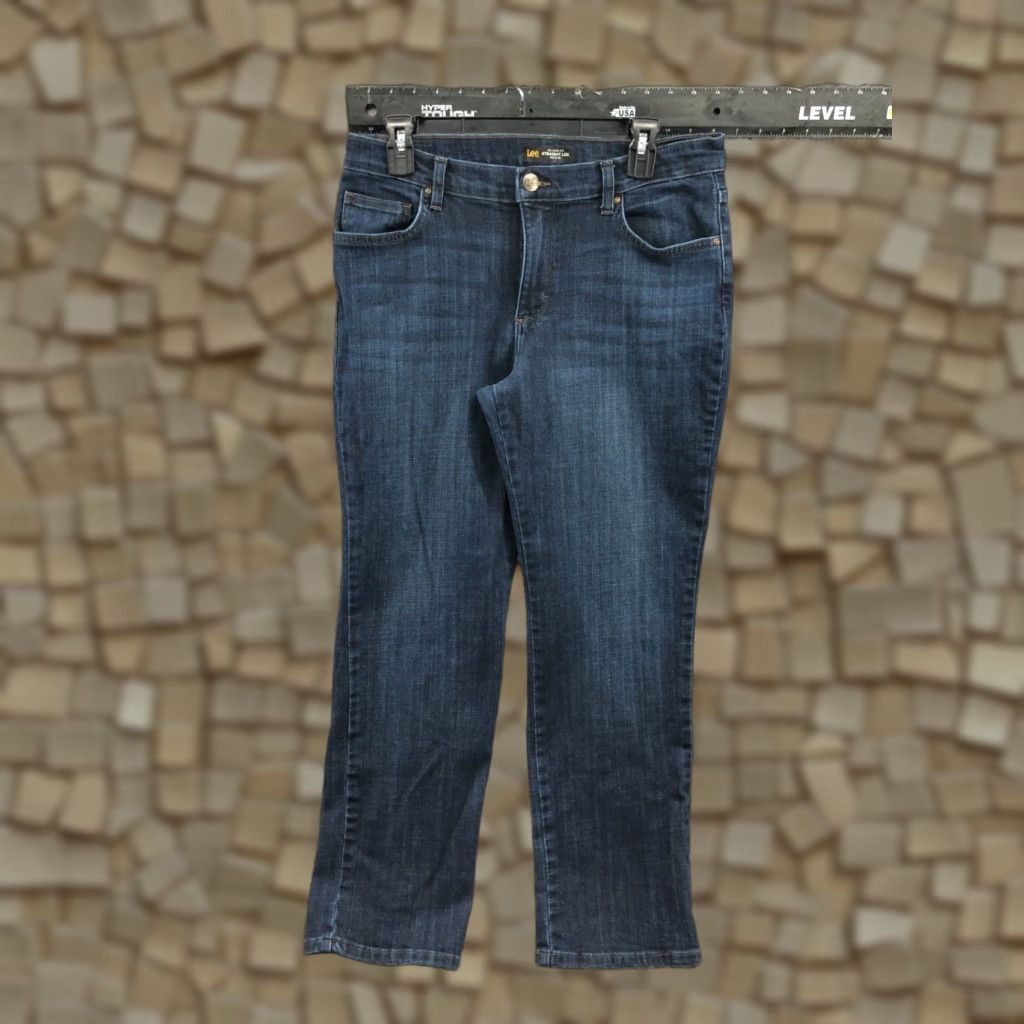 Lee Lee Jeans Size 12 Short Relaxed Straight Denim Blue 5-Pocket Womens Classic Fit Modern Series Size 34" / US 12 / IT 48 - 1 Thumbnail