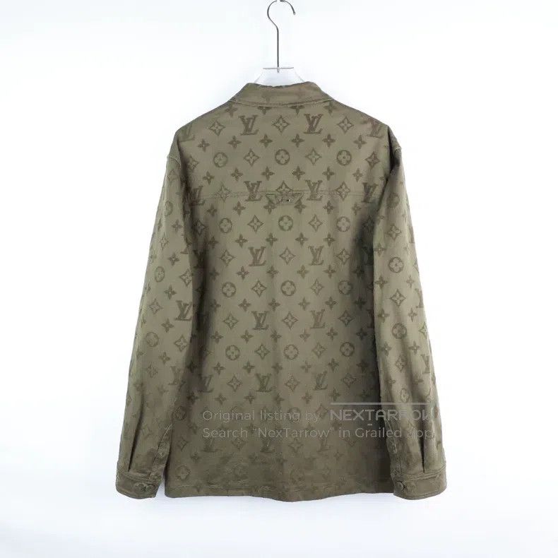 Louis Vuitton Louis Vuitton Logo full print single breasted long sleeve Size US L / EU 52-54 / 3 - 2 Thumbnail