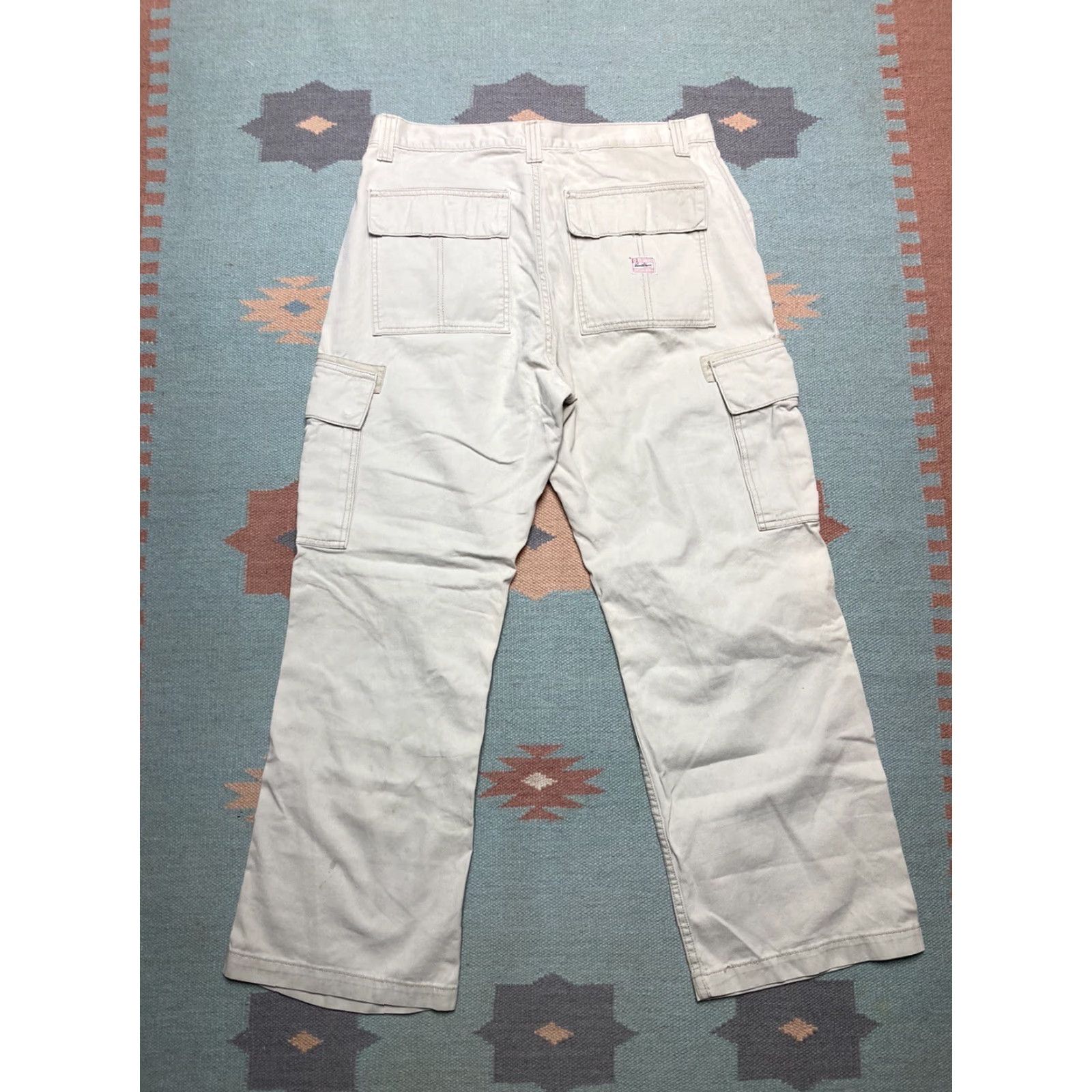 Levi's VINTAGE Levi’s Cargo Pants Chino Twill Khaki Y2K Baggy 35x30 Utility Skater Army Men Size 35 Beige Chino Pants Army Style Baggy 35x30 Size US 35 - 2 Thumbnail