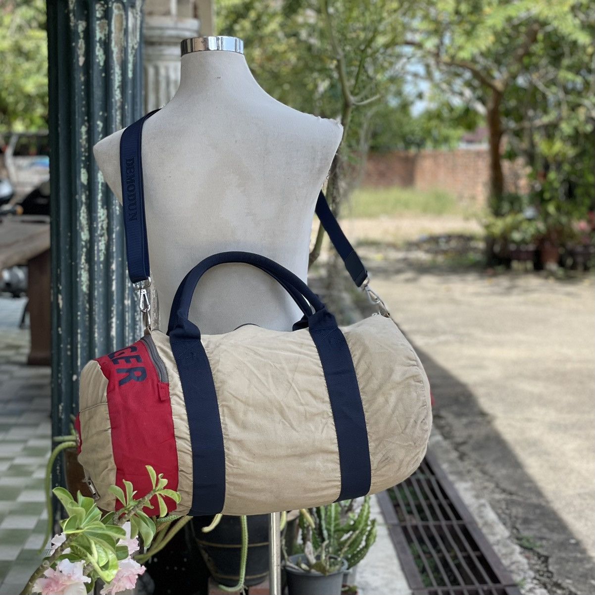 Tommy Hilfiger Multi-Colour Tommy Hilfiger Duffle Gym/Travel Bag Size ONE SIZE - 3 Thumbnail
