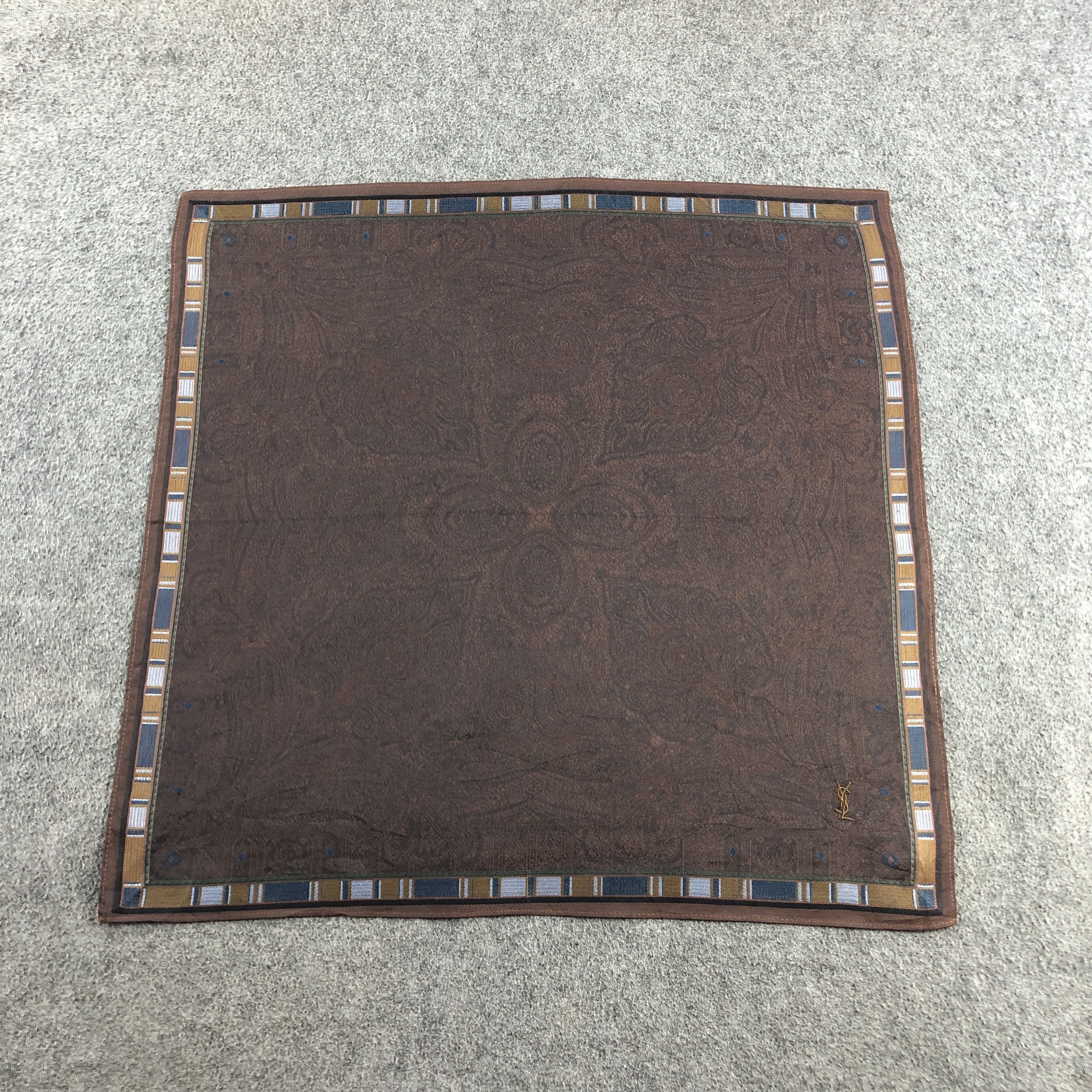 Yves Saint Laurent YSL Paisley Handkerchief Neckerchief Bandana H2796 Size ONE SIZE - 3 Thumbnail