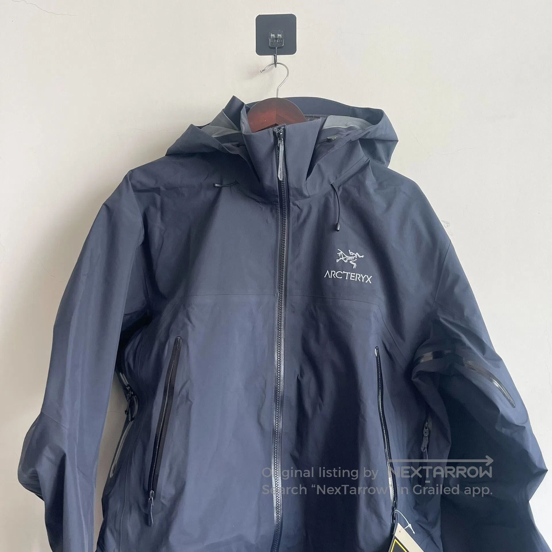Arc'teryx Arcteryx BETA AR Gore-Tex Hooded Jacket. Size US L / EU 52-54 / 3 - 3 Thumbnail