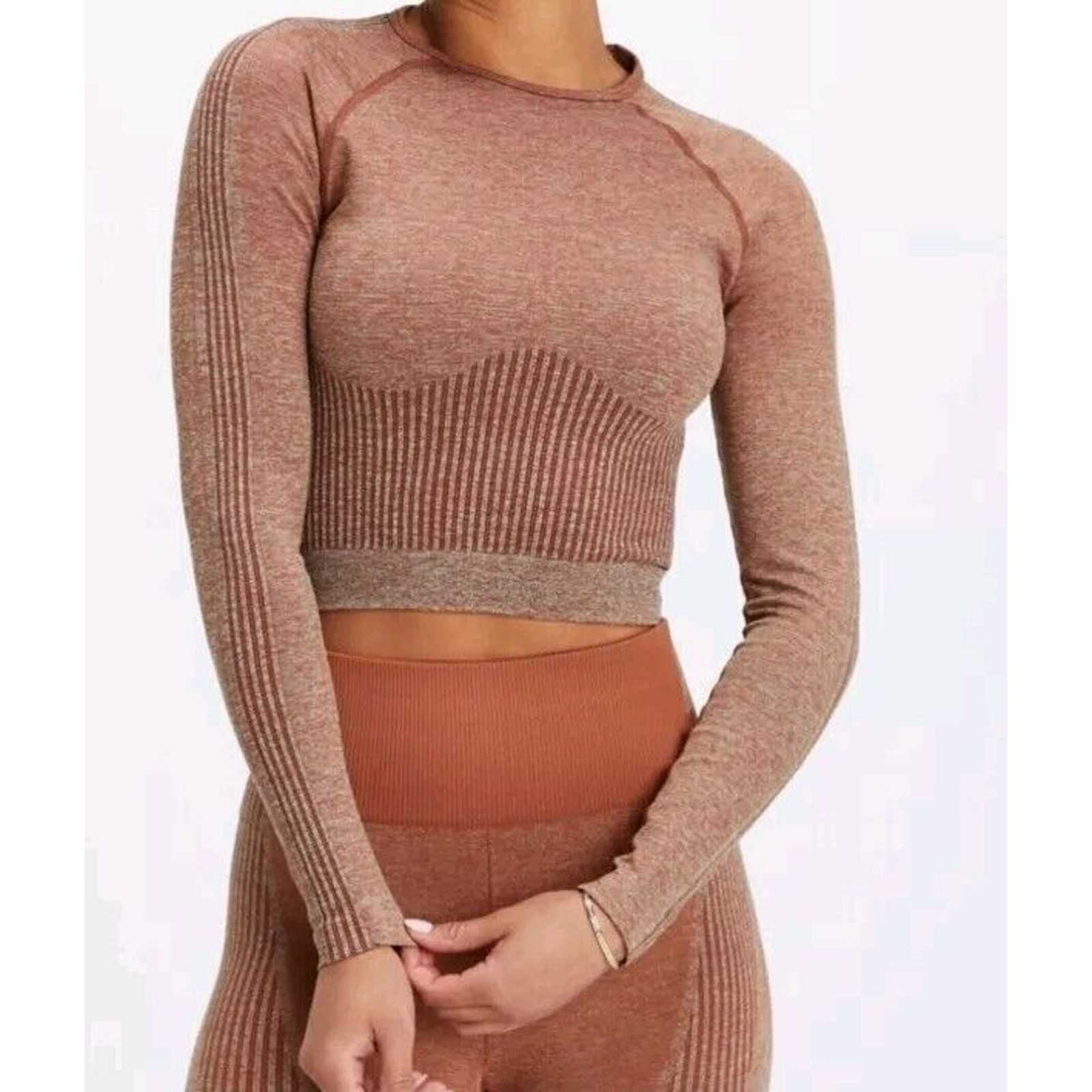 Fabletics Fabletics Women ombré seamless Athletic long sleeveM A001405 Size M / US 6-8 / IT 42-44 - 1 Thumbnail
