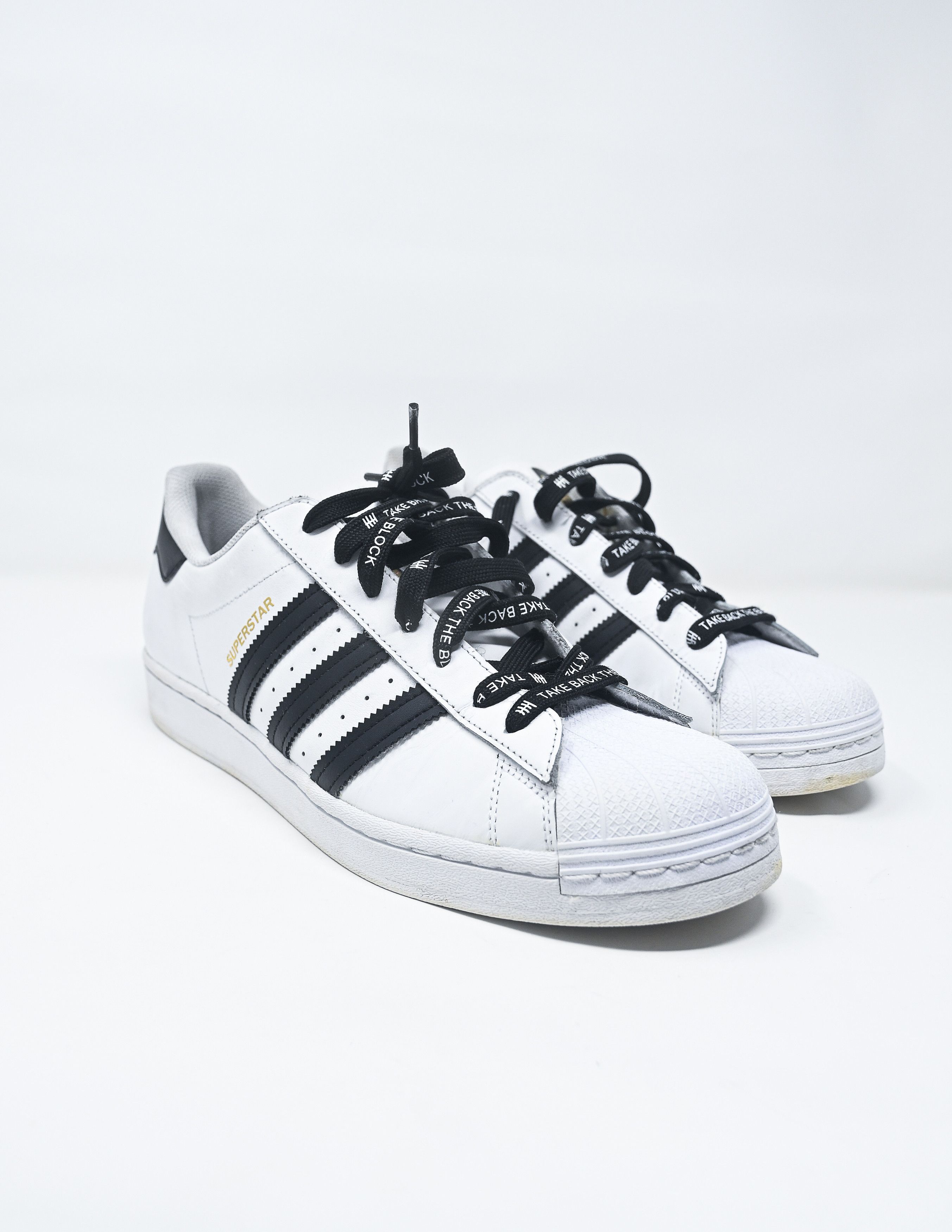 Adidas Adidas Streetwear Collab Hood Holidays Superstar Sneaker Size US 10.5 / EU 43-44 - 1 Thumbnail