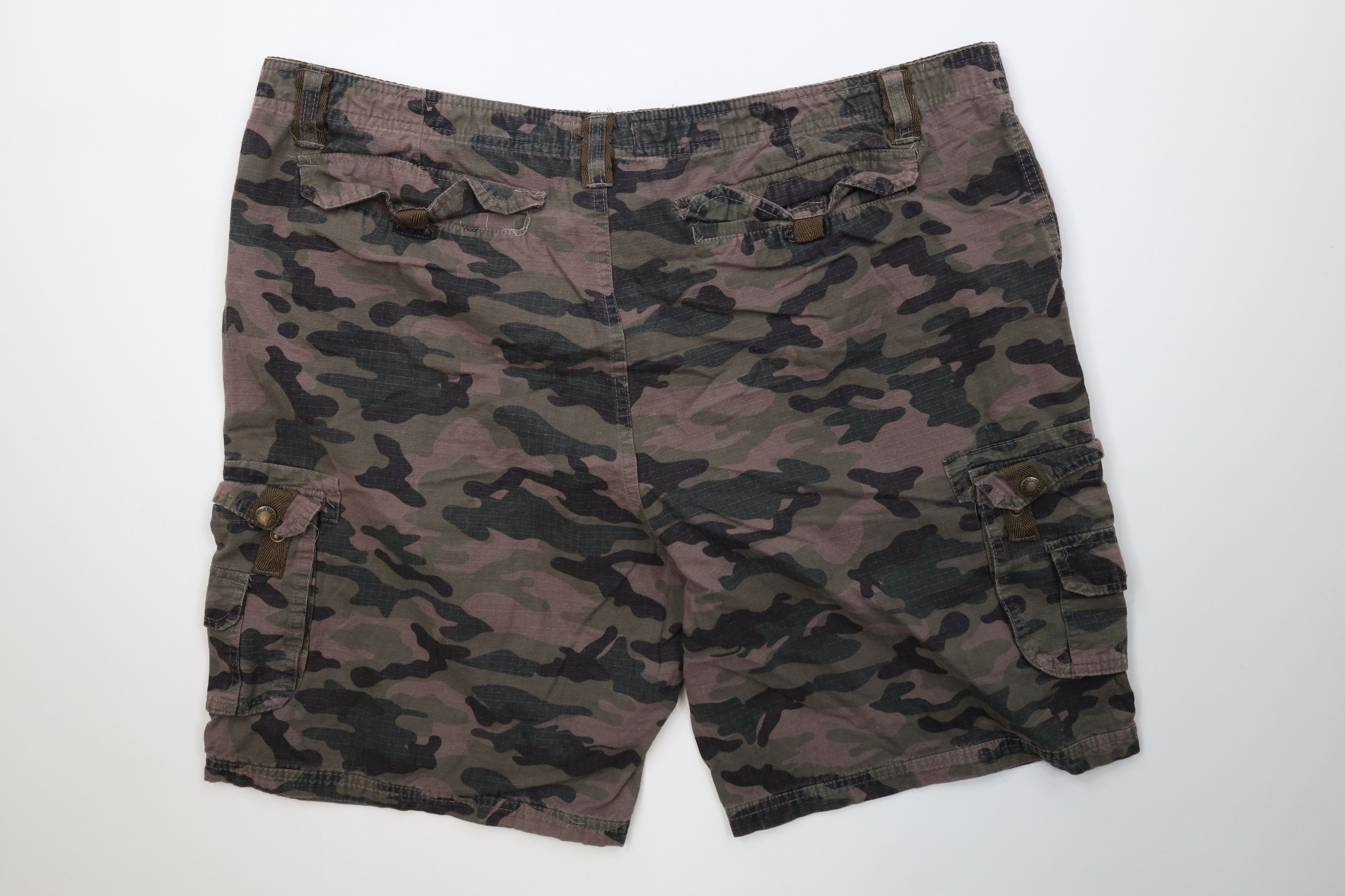 Vintage Vintage Y2K Streetwear Ripstop Camouflage Cargo Shorts Size US 40 / EU 56 - 11 Thumbnail