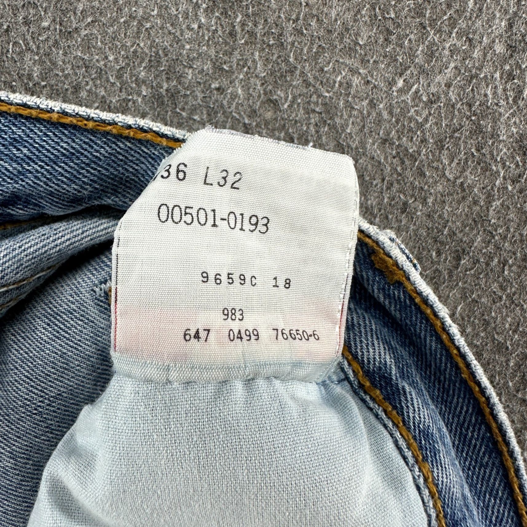 Levi's VINTAGE Levi's 501 Jeans Mens 36x32 Blue Distressed Medium Wash Straight 5-Pocket Denim Jeans Mens Regular Blue Size US 36 / EU 52 - 5 Thumbnail