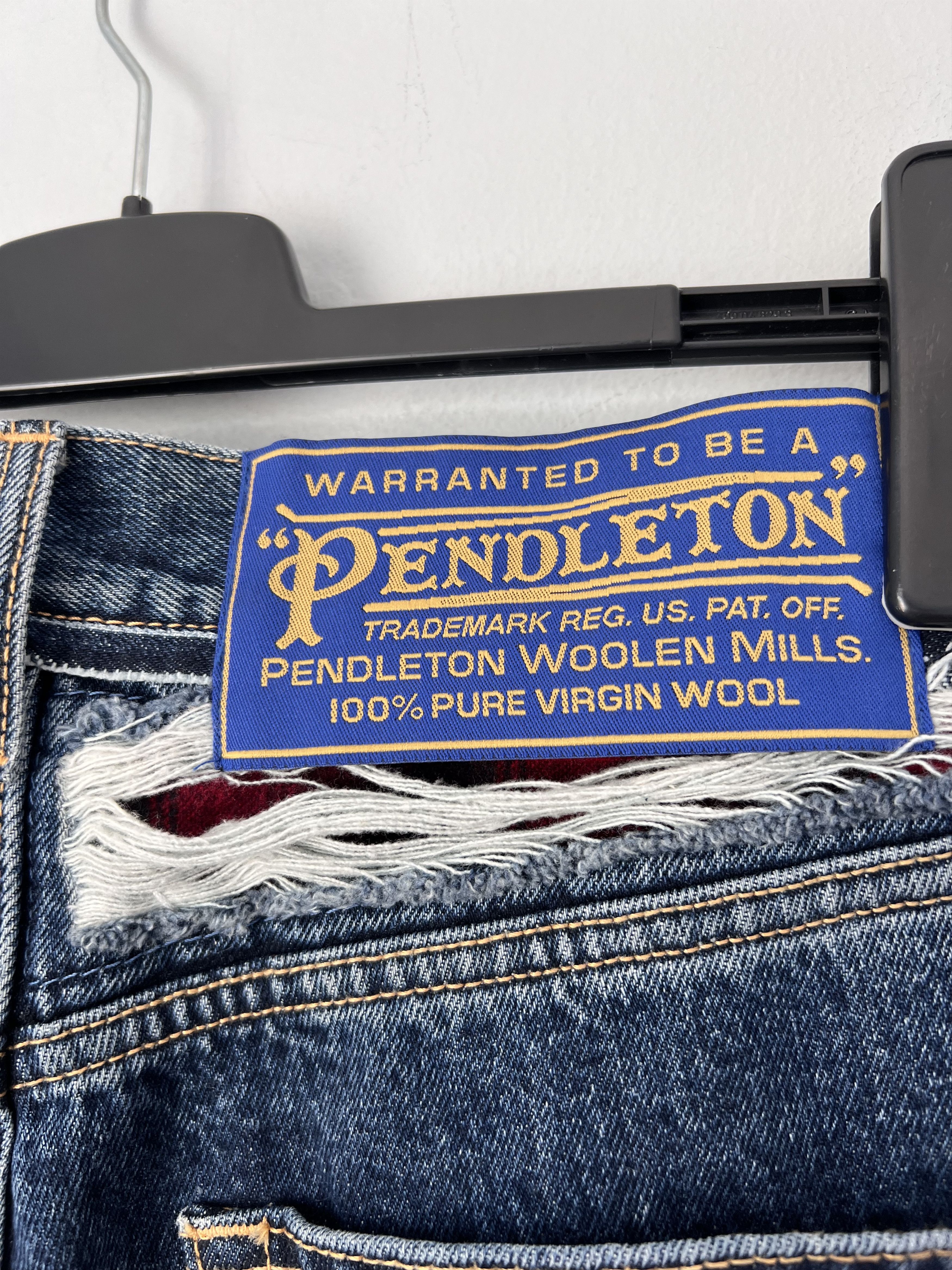 Maison Margiela × Pendleton Maison Margiela Pendleton Yoke Distressed Jeans in Indigo Size US 33 - 7 Thumbnail