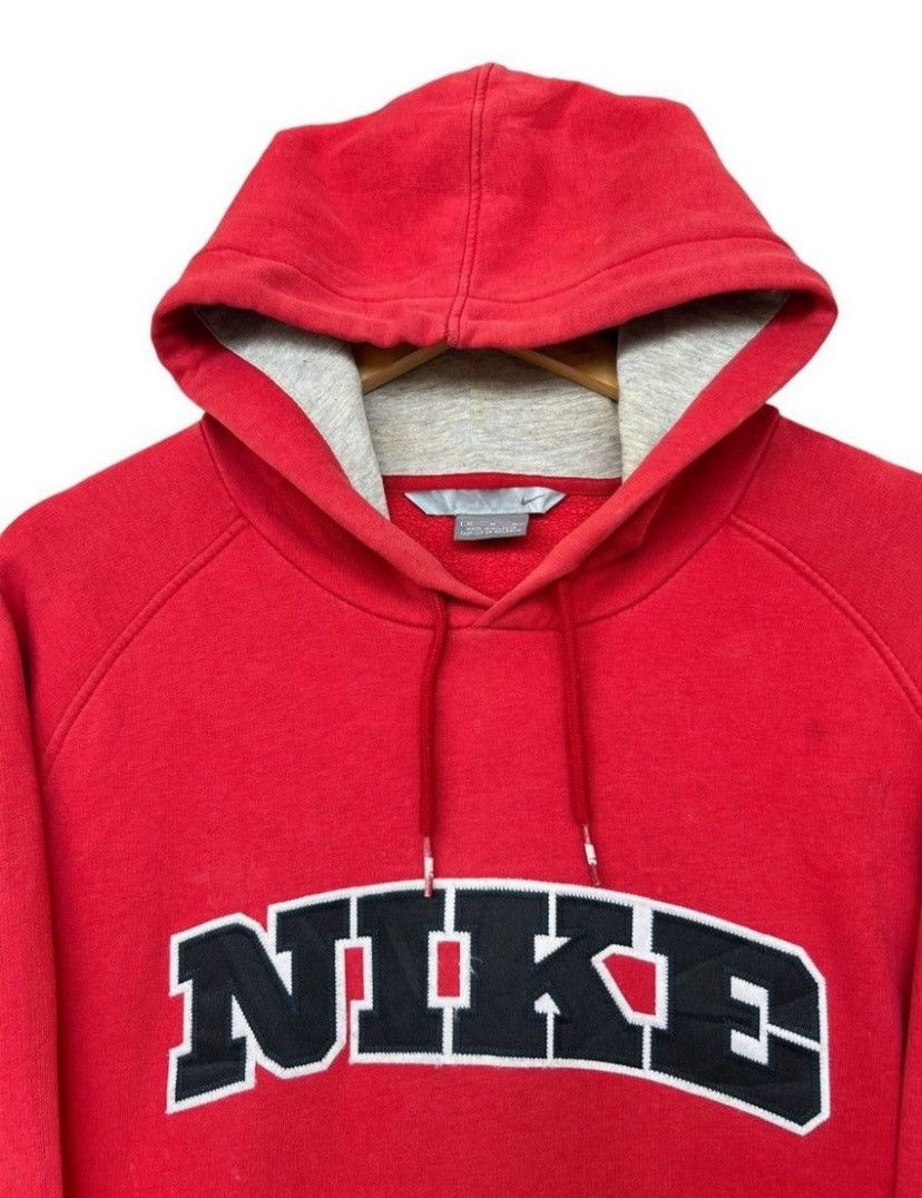 Nike Vintage Y2k Nike Distressed Sunfaded Red Baggy Boxy Hoodie Size US L / EU 52-54 / 3 - 4 Thumbnail