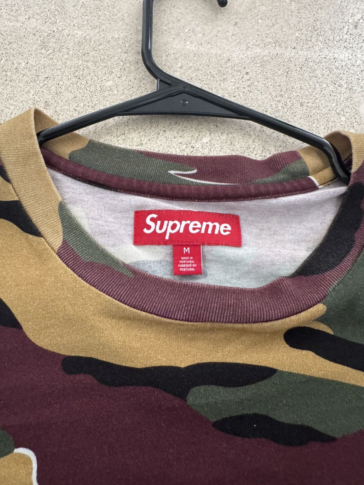 Supreme camo supreme tiny logo tee Size US M / EU 48-50 / 2 - 2 Thumbnail