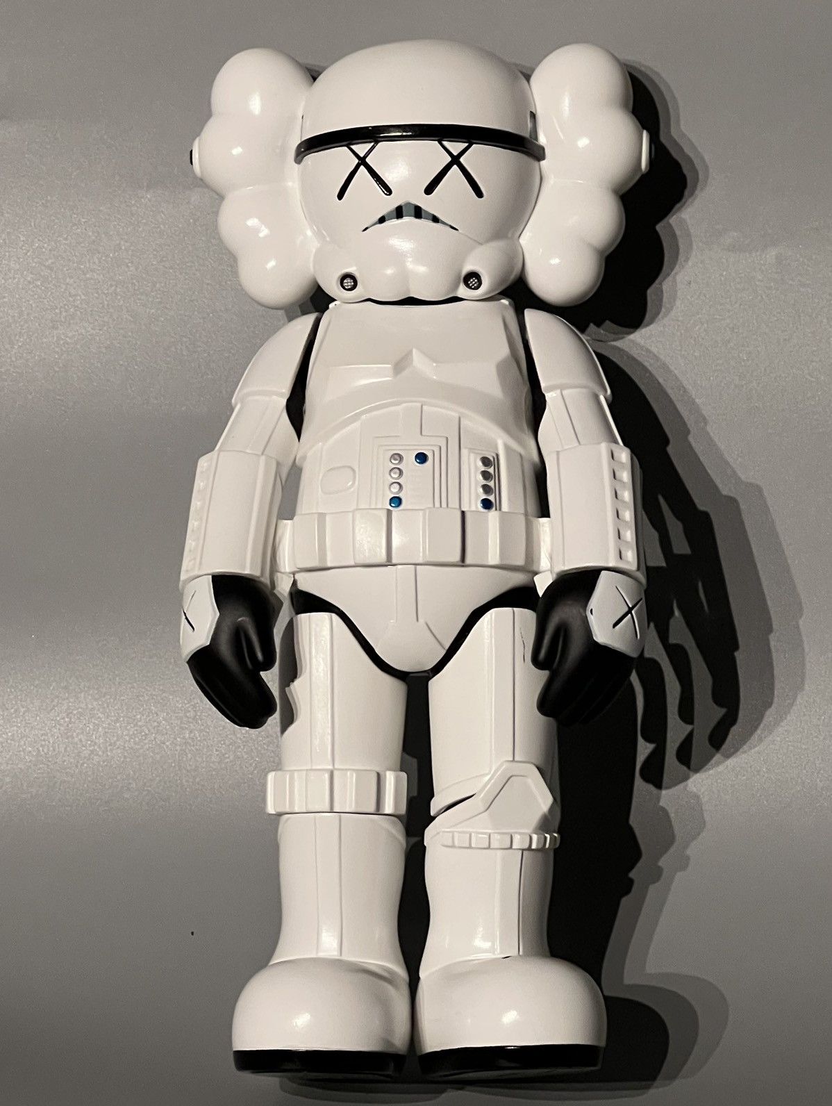 image of Kaws Star Wars Storm Trooper Vinyl Figure in White, Men's