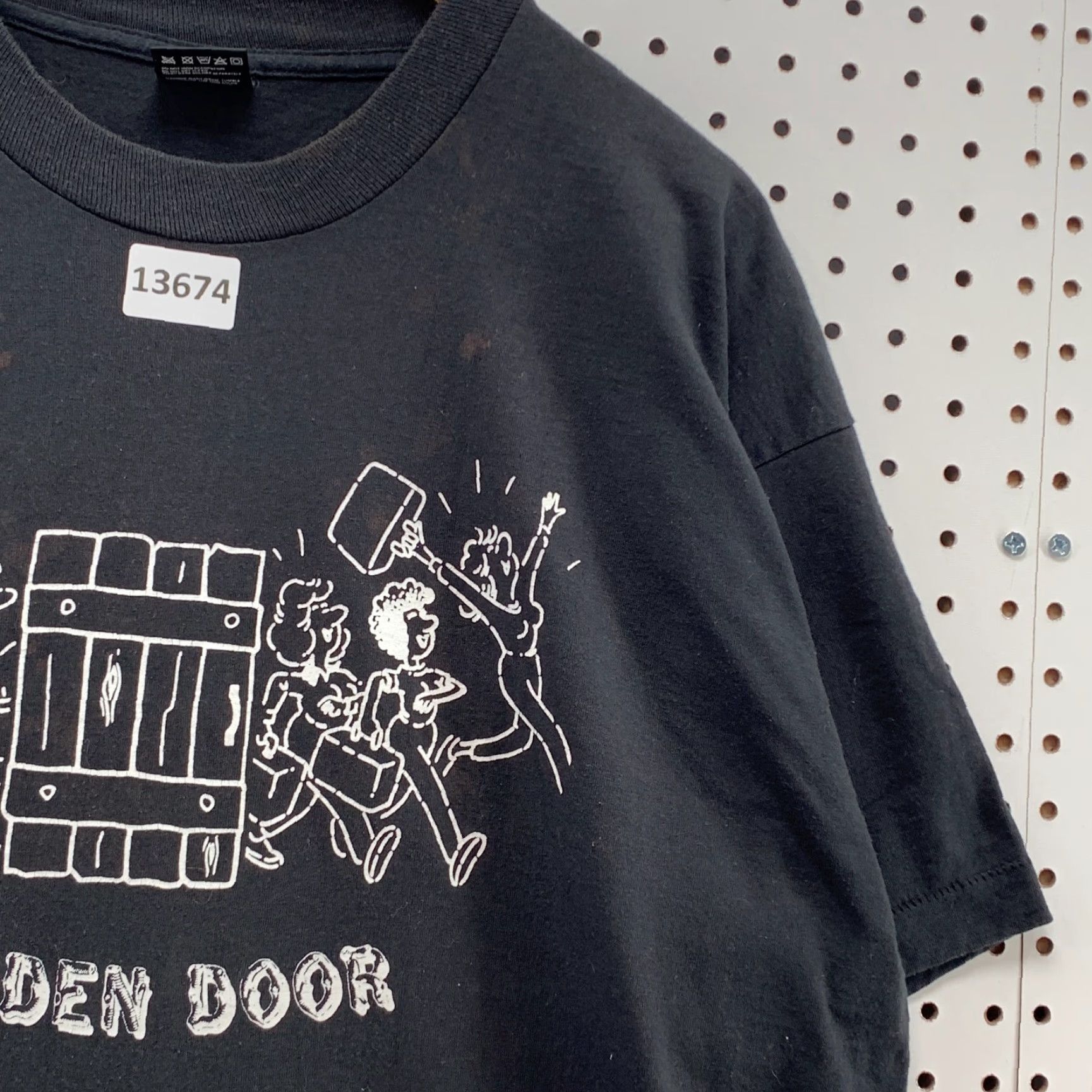 Fruit Of The Loom VINTAGE 90s Fruit of the Loom Shirt Mens 2XL Black Graphic Print Cotton Short Sleeve Crew Neck USA 90s Funny Hipster Door Wood Size US XXL / EU 58 / 5 - 2 Thumbnail