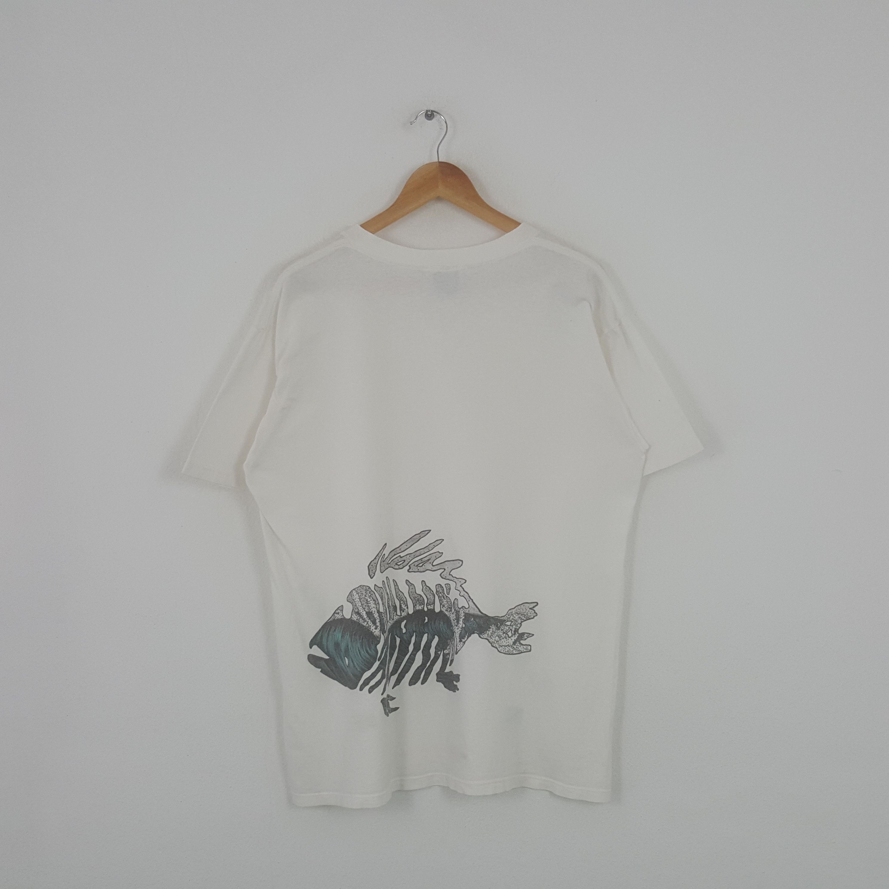 Vintage Vintage Bronze Age American Surfing Style Tshirt Size US L / EU 52-54 / 3 - 3 Thumbnail