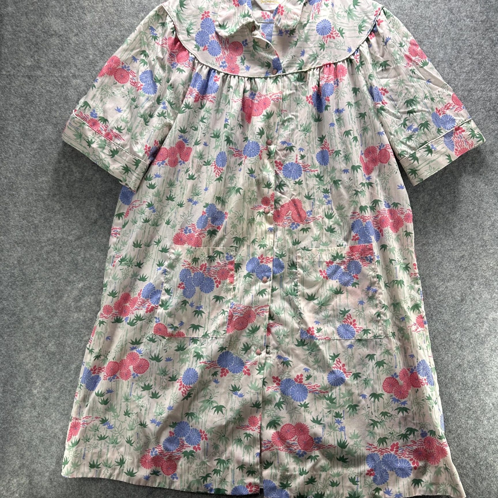 Sears VINTAGE Sears Comfort Coat Robe Womens Large Floral Bamboo Kaftan Housecoat 60s Size ONE SIZE - 4 Thumbnail