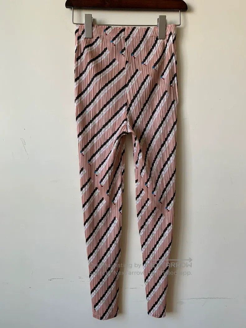 Issey Miyake Issey Miyake Pink Pants Size 25" / US 0 / IT 36 - 2 Thumbnail