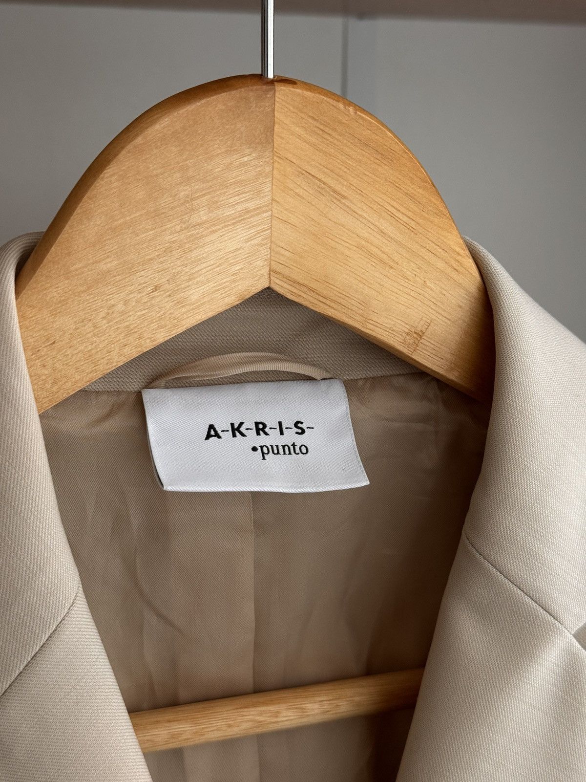 Akris × Vintage Vintage Akris Punto Royal Beige Wool 3-Pockets Luxury Blazer Size S / US 4 / IT 40 - 6 Thumbnail