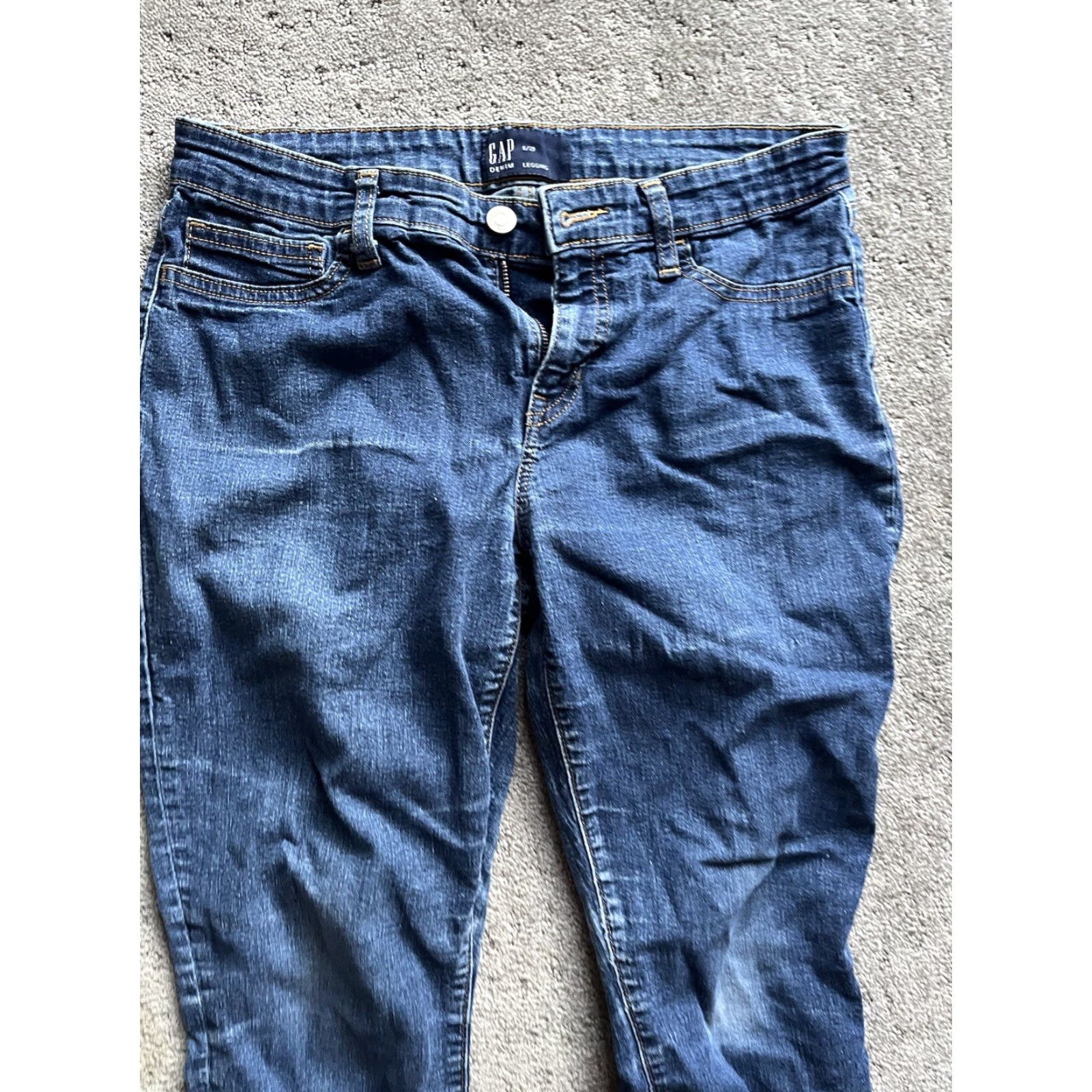 Gap Gap Jeans Blue Denim Solid Pattern 8/29 Womens Skinny Pants Regular Size 8 Size 30" / US 8 / IT 44 - 2 Thumbnail