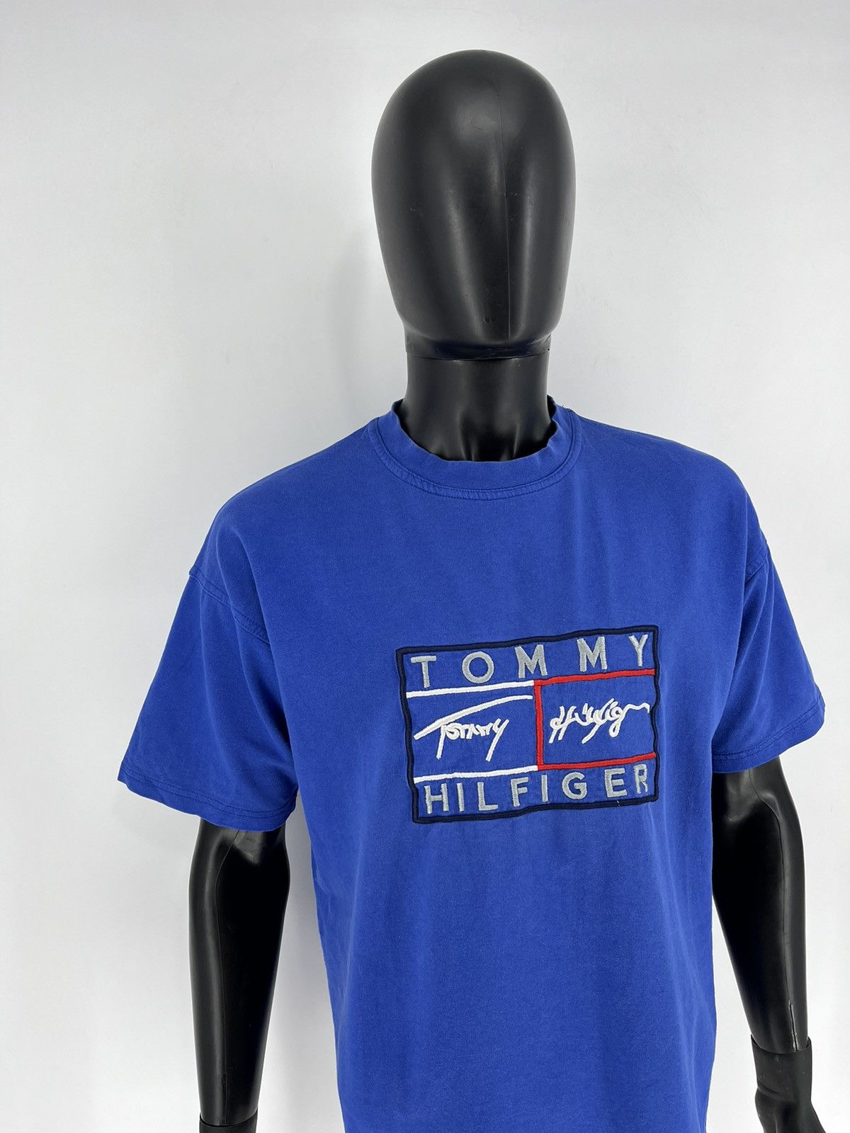 Other Vintage 90’s Tommy Hilfiger Big Flag Logo T-shirt Size US M / EU 48-50 / 2 - 3 Thumbnail