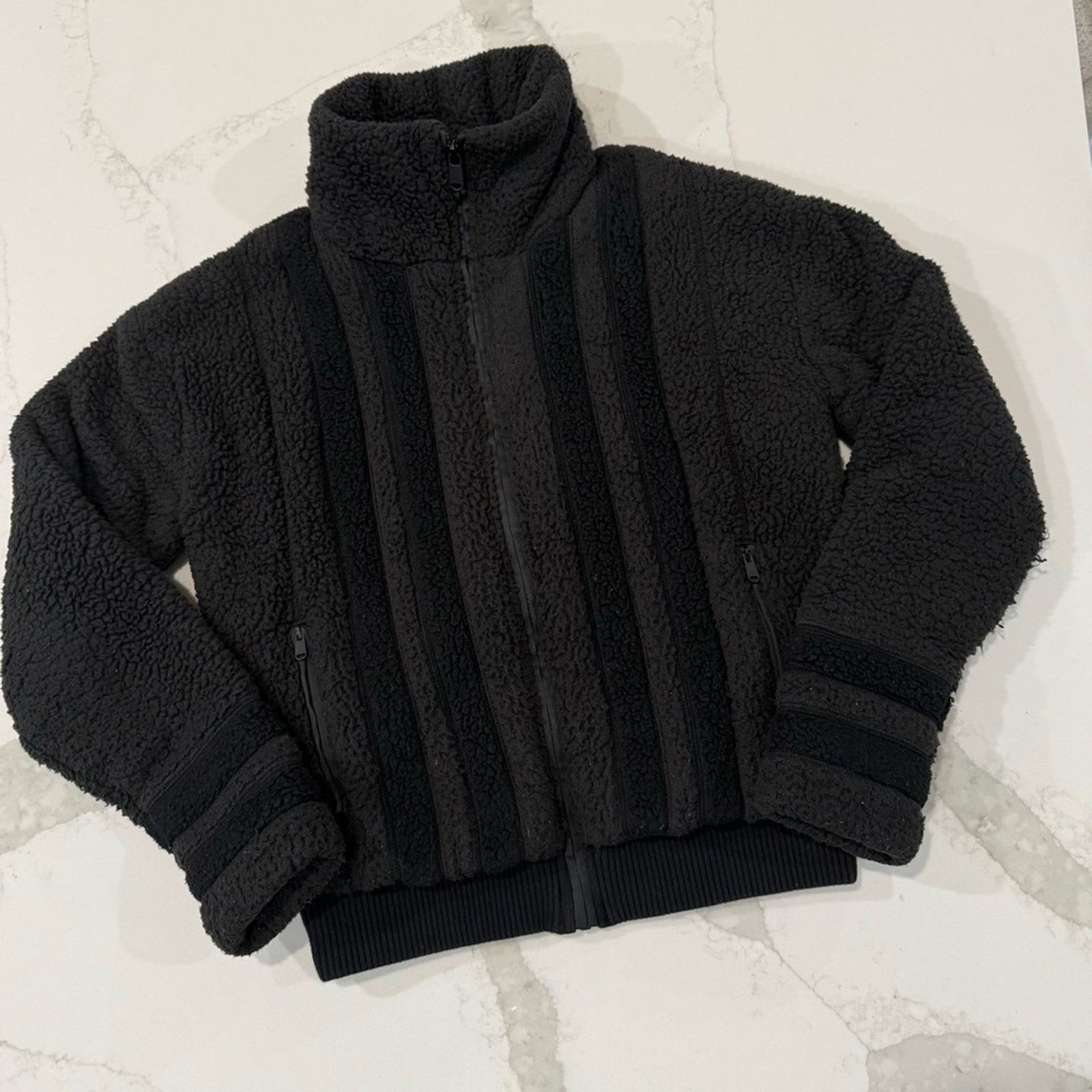 Athleta Athleta Willow Fleece Sherpa Bomber Jacket Women’s XS Black Size XS / US 0-2 / IT 36-38 - 7 Thumbnail