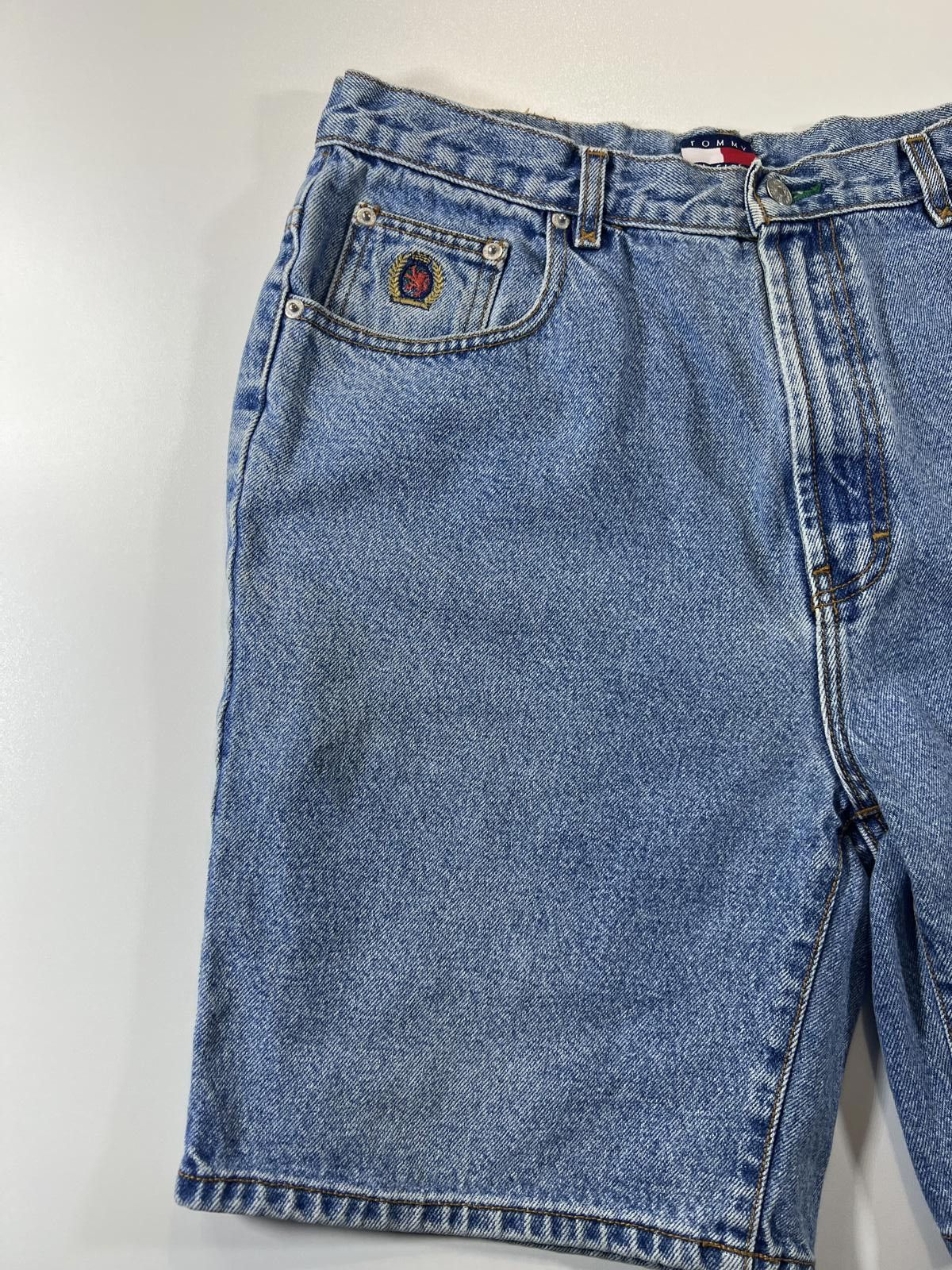 Tommy Hilfiger Tommy Hilfiger Vintage Light Blue Denim Shorts Size US 36 / EU 52 - 3 Thumbnail