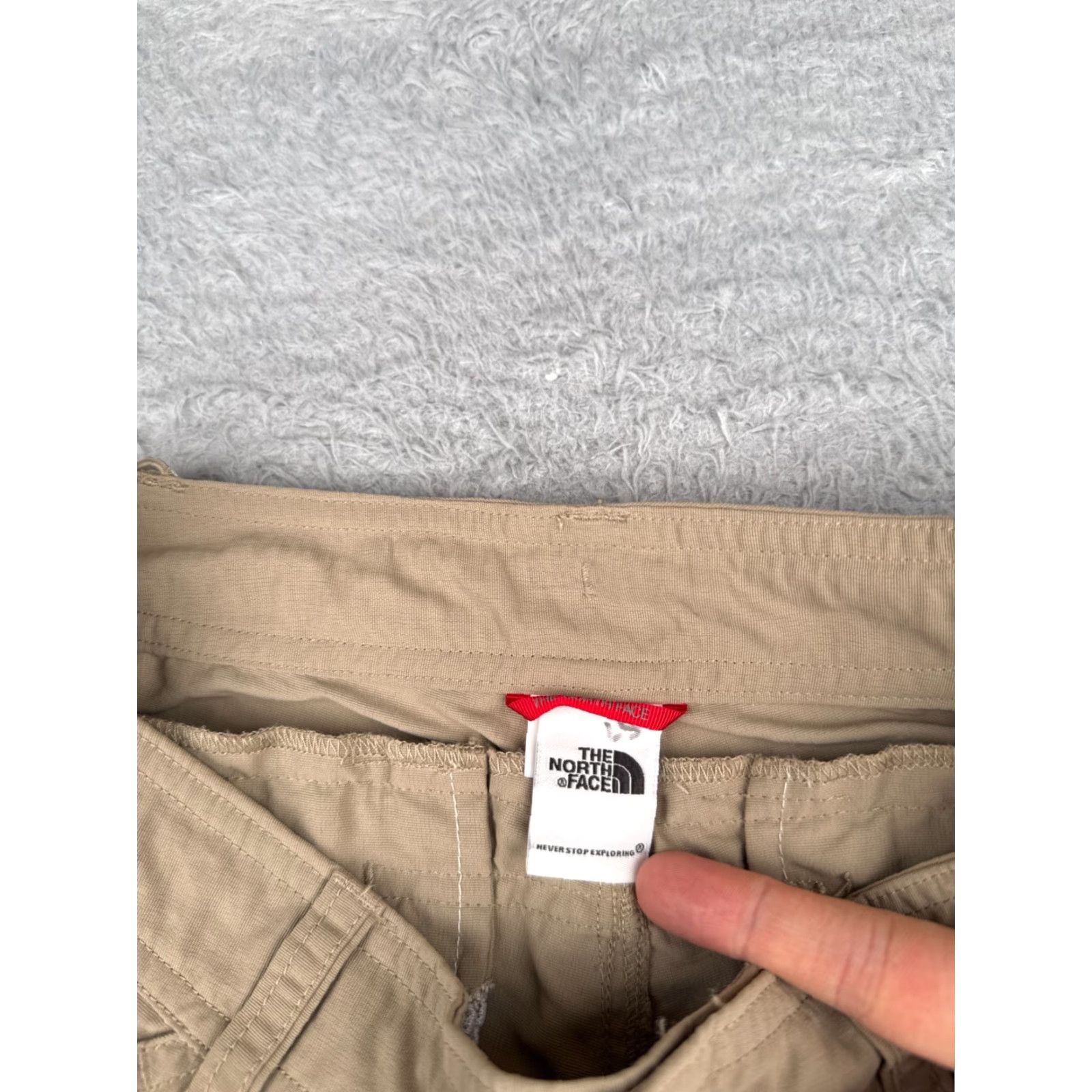 The North Face The North Face Womens Cargo Shorts 30 Beige Nylon Activewear Hiking Travel Casual Size 30" / US 8 / IT 44 - 7 Thumbnail