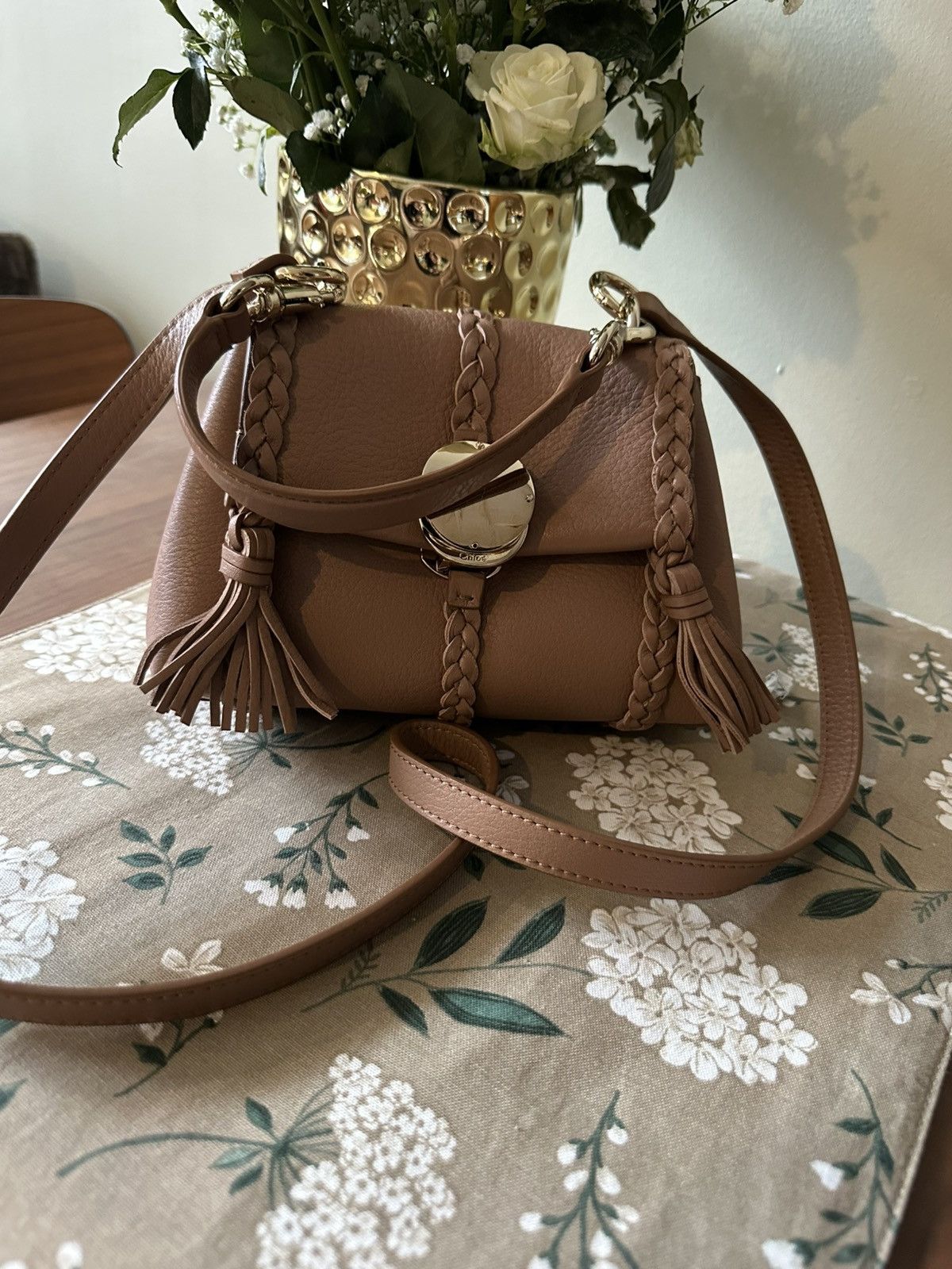 Chloe Chloe Elegant Tan Leather Handbag Size ONE SIZE - 8 Thumbnail