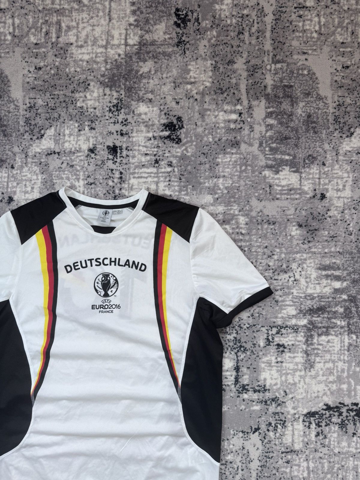 UEFA Germany UEFA football jersey 2016 Size US L / EU 52-54 / 3 - 2 Thumbnail