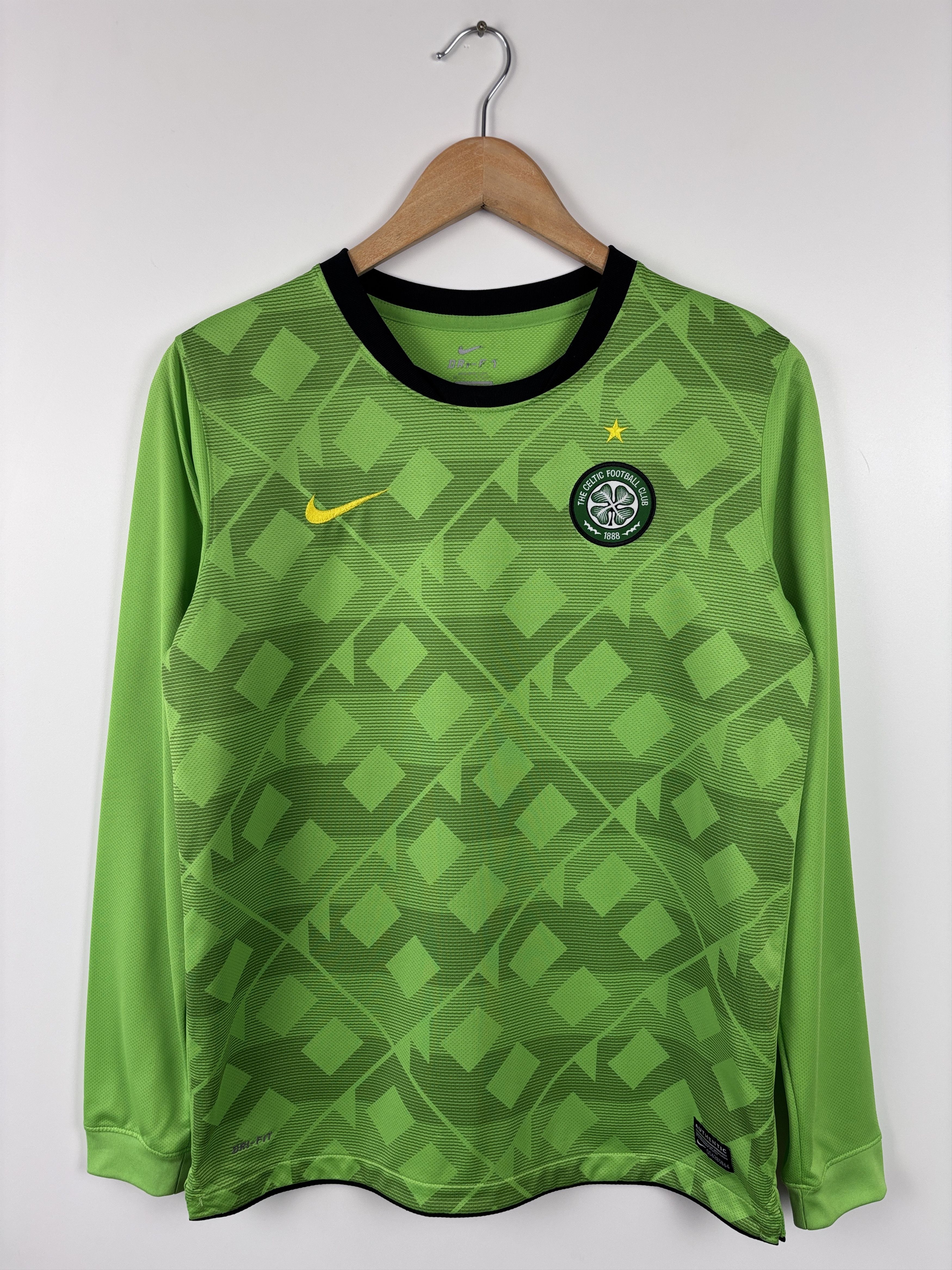 Nike Celtic 2010-11 #20 McCourt Football Nike Jersey Boys XL Size US XL / EU 56 / 4 - 2 Thumbnail