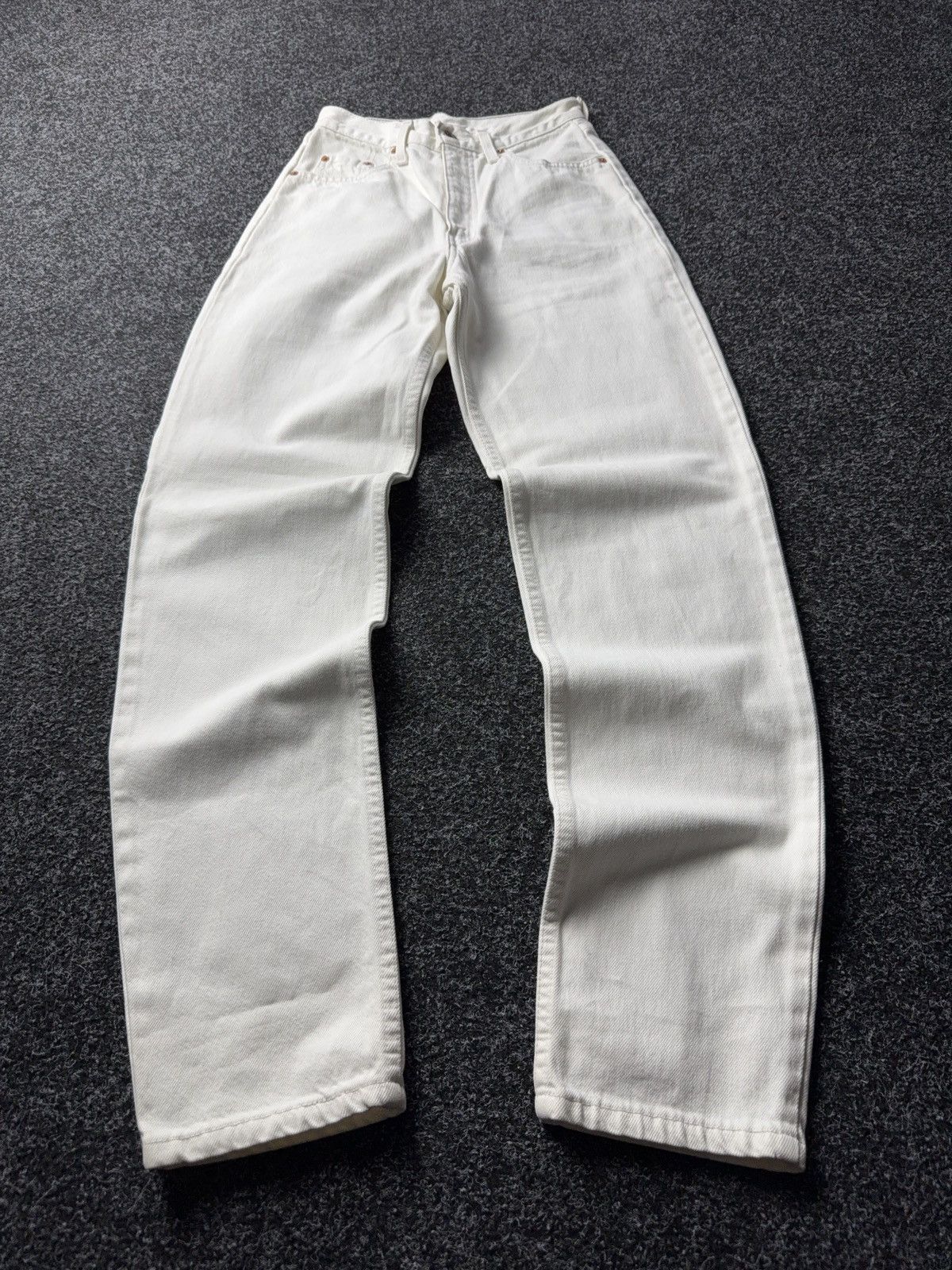 Levi's Vintage Clothing Vintage Levi’s 501 White Denim Jeans Orange Tab W25 L32 Size 25" / US 0 / IT 36 - 1 Thumbnail