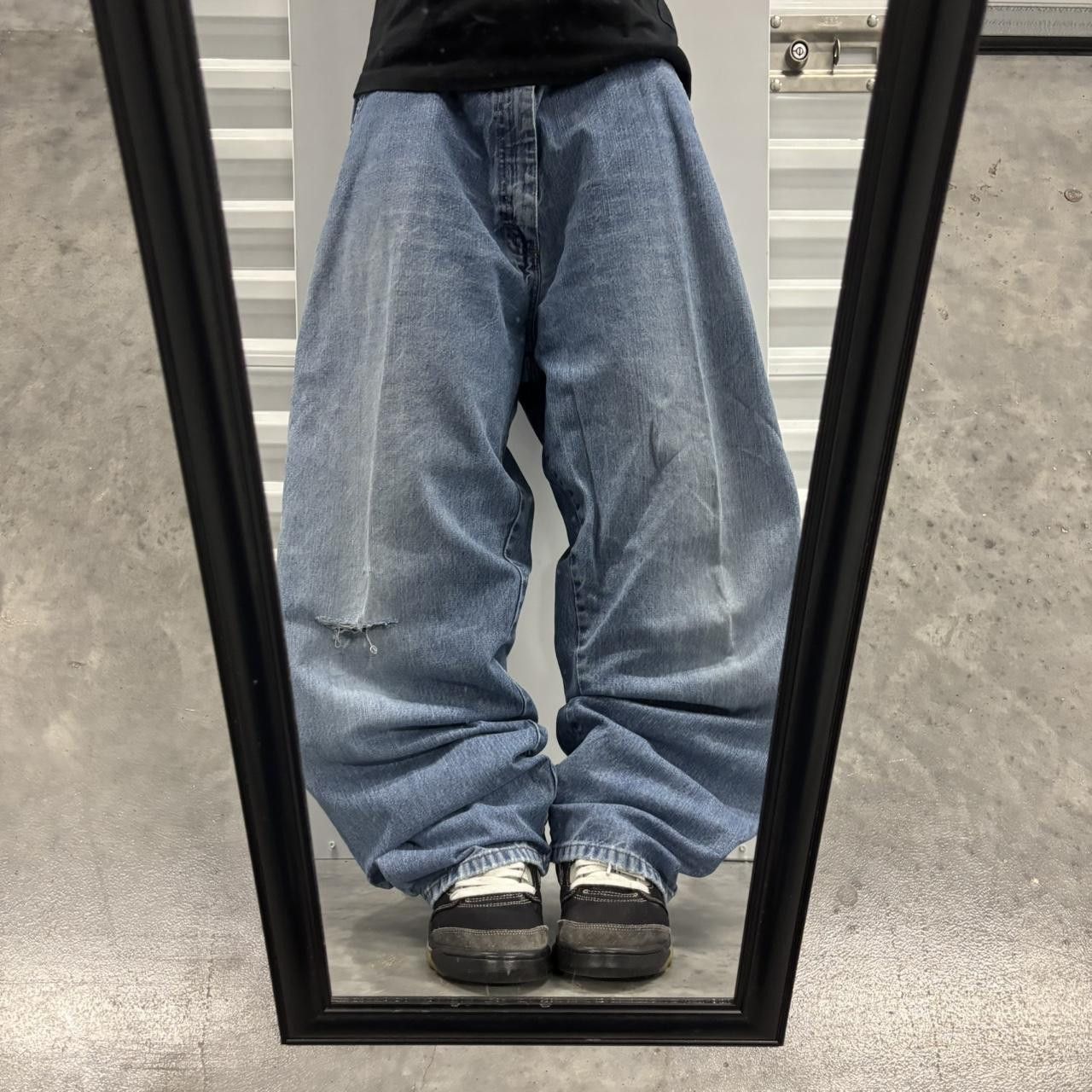 Japanese Brand × Vintage Crazy Vintage Y2K/2000s Baggy Faded Light Wash Distressed Skater Carpenter Denim Jeans! Size US 40 / EU 56 - 1 Thumbnail
