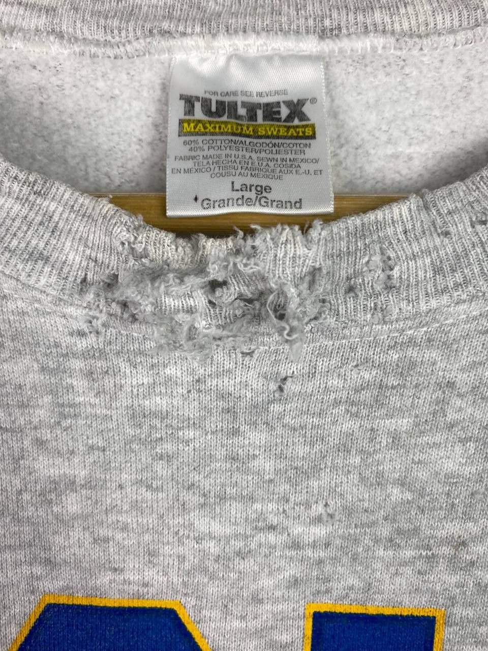 Vintage vintage ucla distressed sweatshirt nice design Size US L / EU 52-54 / 3 - 5 Thumbnail