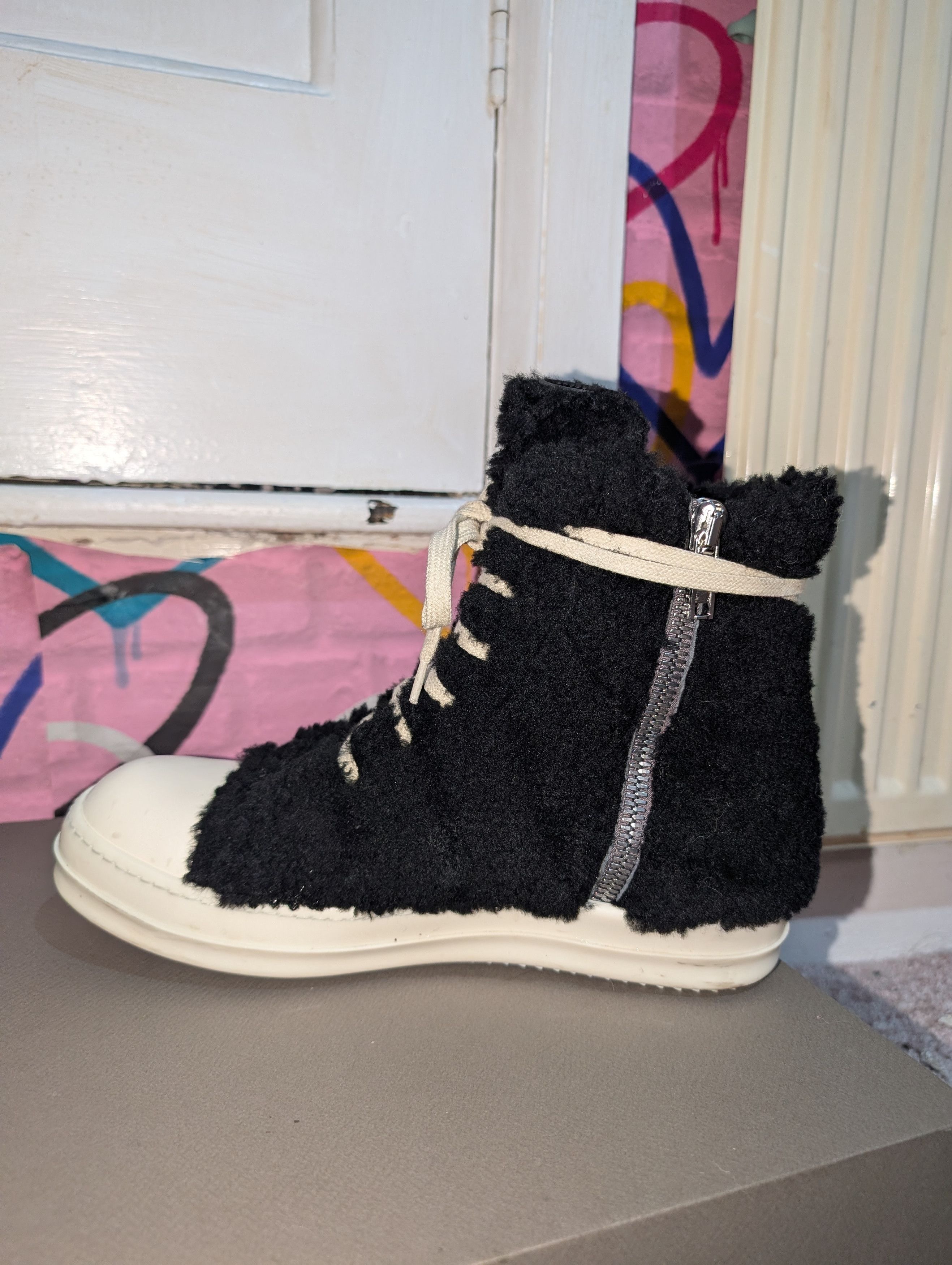 Rick Owens Rick Owens Shearling Ramones Strobe FW22 Size US 9 / EU 42 - 2 Thumbnail