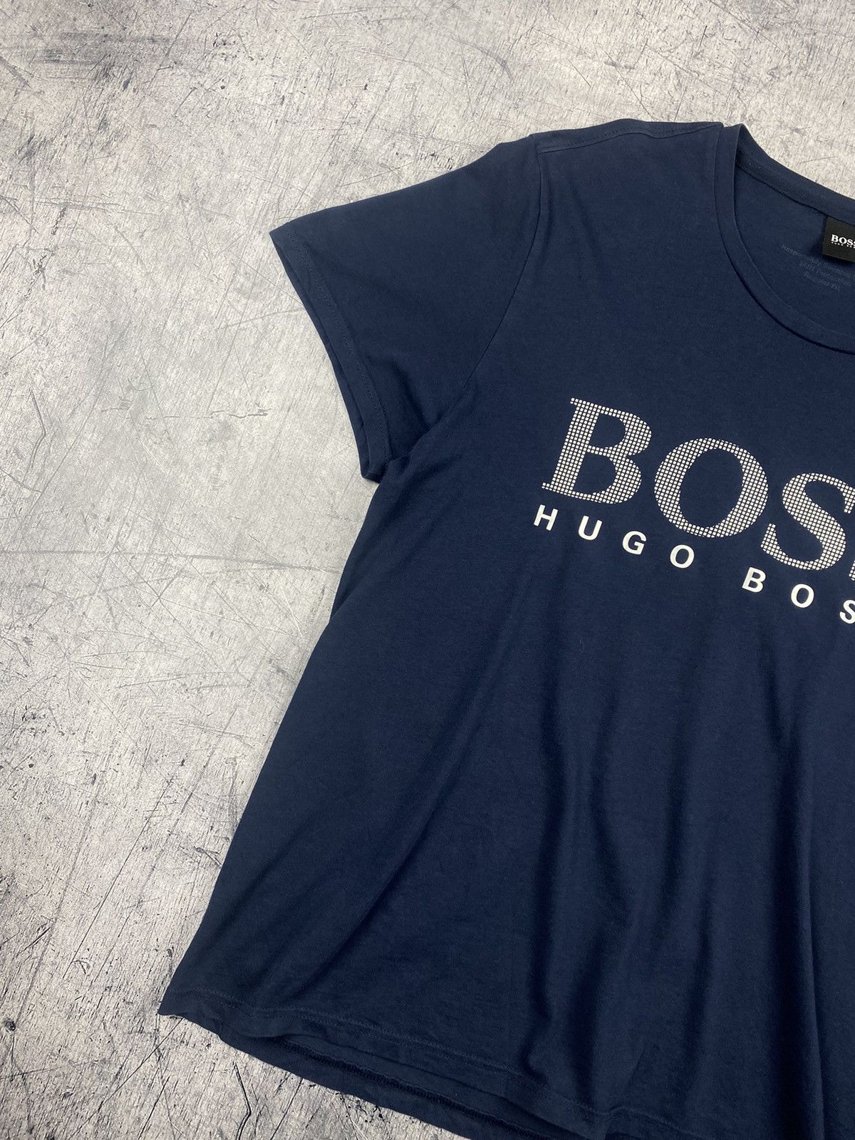 Hugo Boss Hugo Boss big logo luxury streetwear tee Size US L / EU 52-54 / 3 - 3 Thumbnail