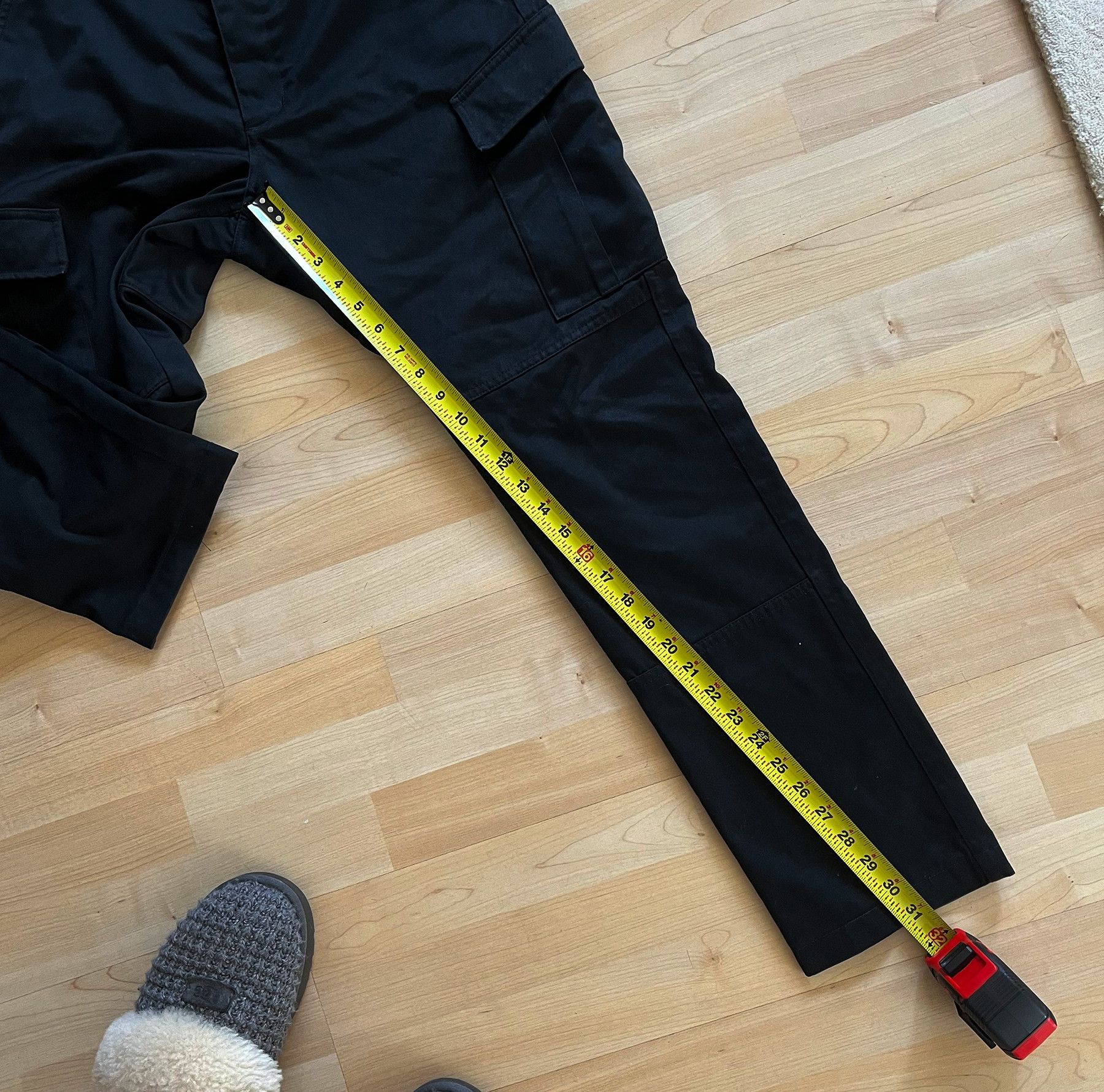 Balenciaga 2019 Balenciaga Straight Leg Cargo Pants (32x32) Size US 32 / EU 48 - 7 Thumbnail