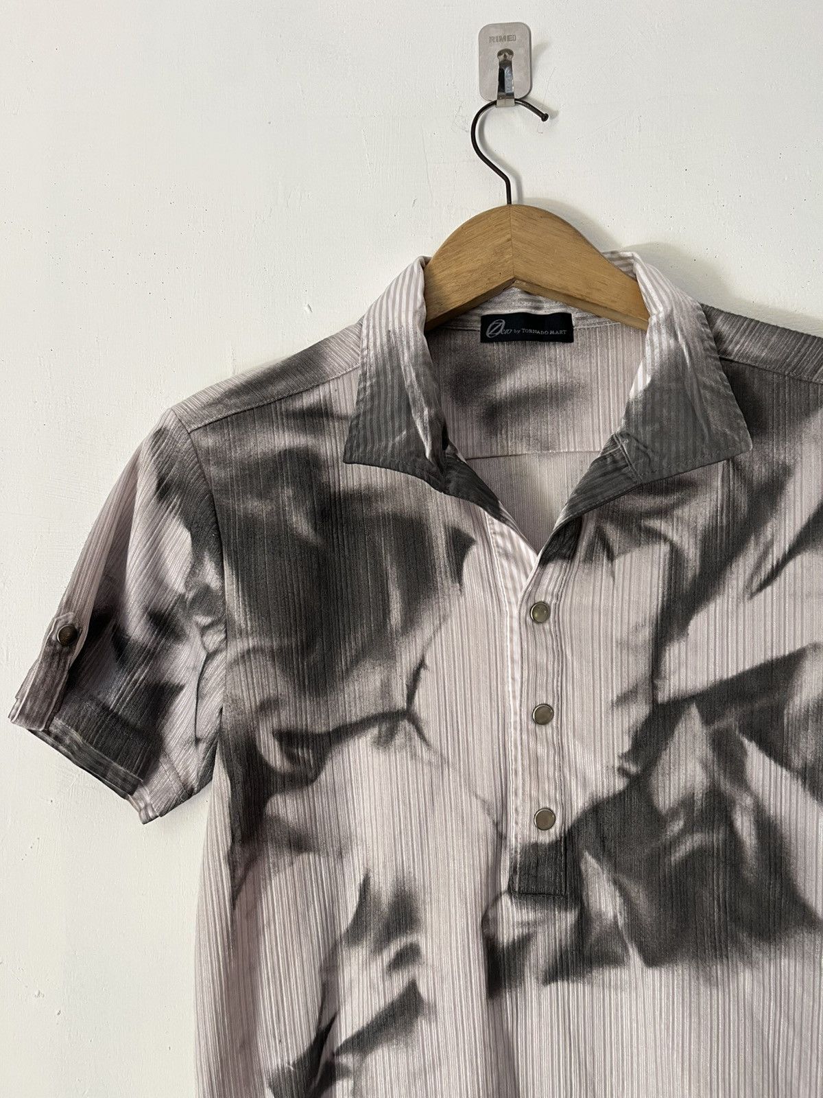 Tornado Mart 2000s tornado mart zero polo shirt Size US L / EU 52-54 / 3 - 3 Thumbnail