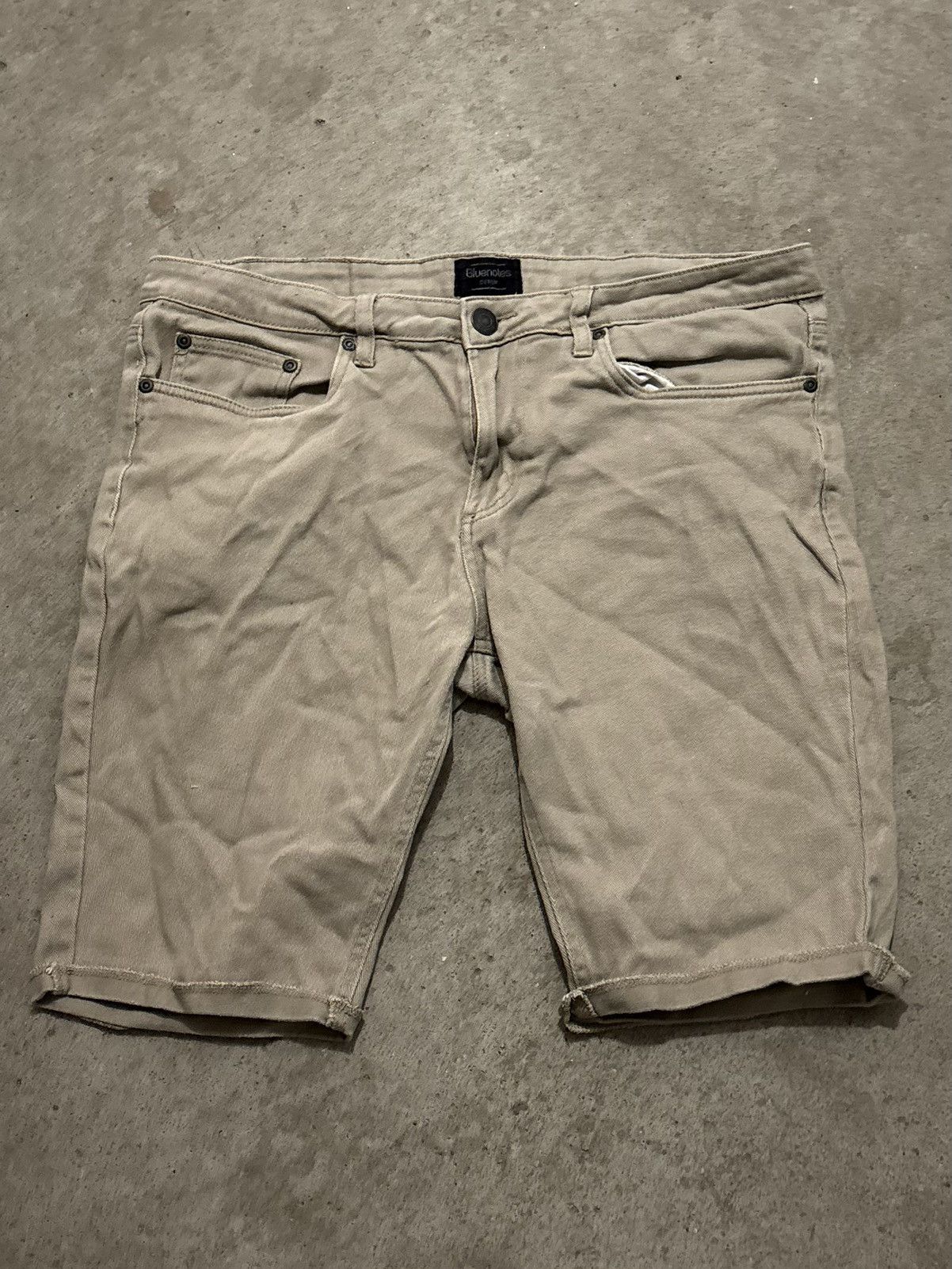 Vintage Vintage Y2K Bluenotes Men's Denim Beige Skinny Fit Shorts Size US 34 / EU 50 - 1 Thumbnail