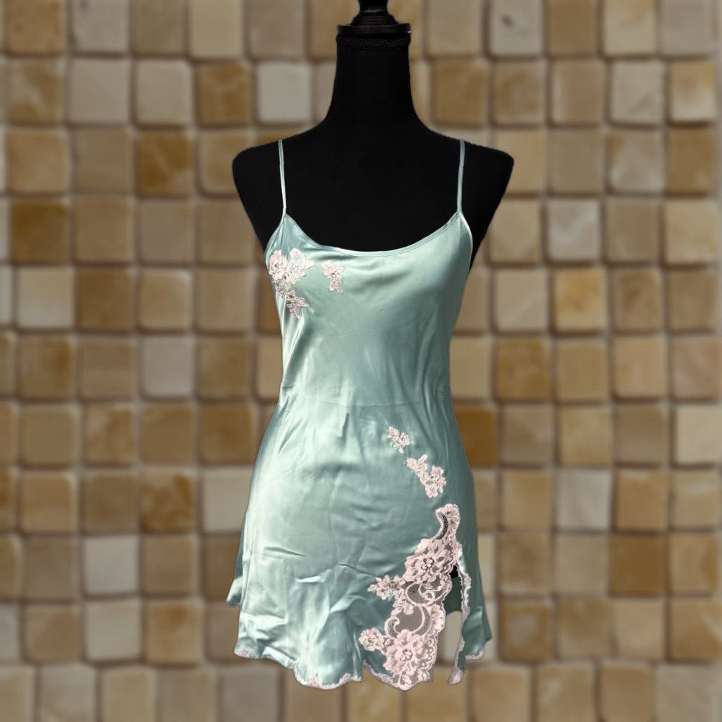 chinese dress ladies 1990s Mona Rose Madison Beer Lace Slip Mini Dress (M)  Amethyst Lullabies