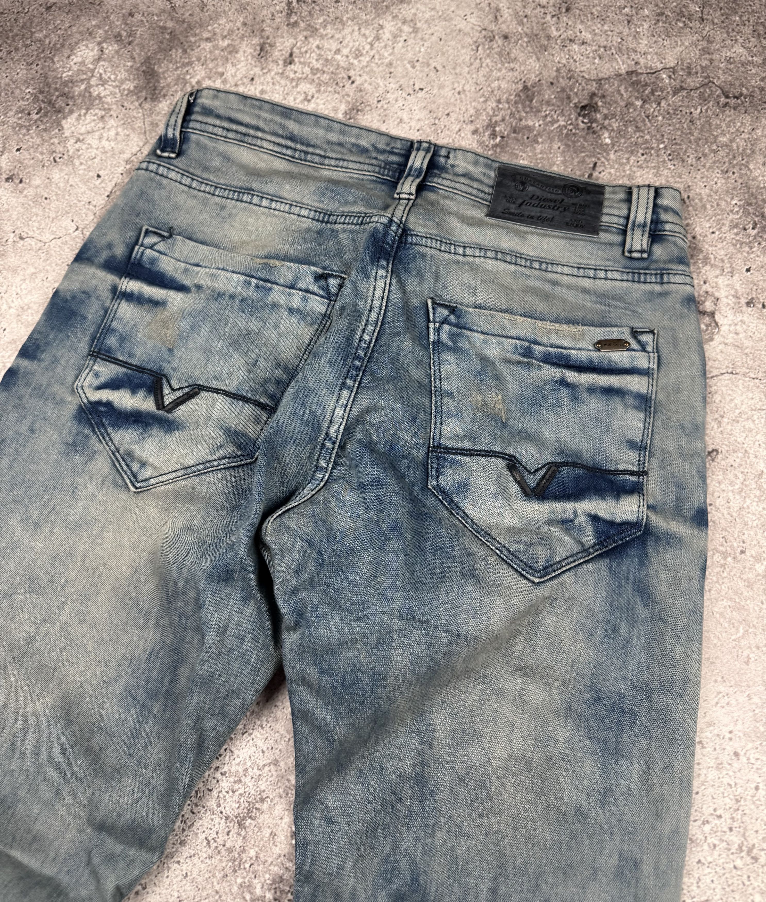 Diesel 🔥RARE🔥Vintage Diesel Distressed Jeans Size US 32 / EU 48 - 7 Thumbnail