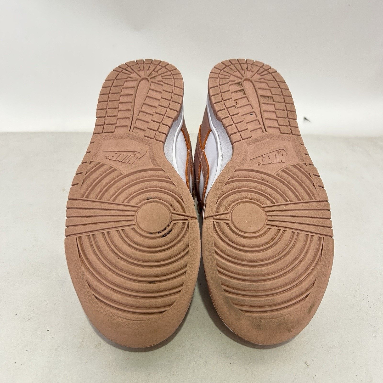 Nike Nike Dunk Low WMNS “Rose Whisper” Size US 5.5 / IT 35.5 - 7 Thumbnail