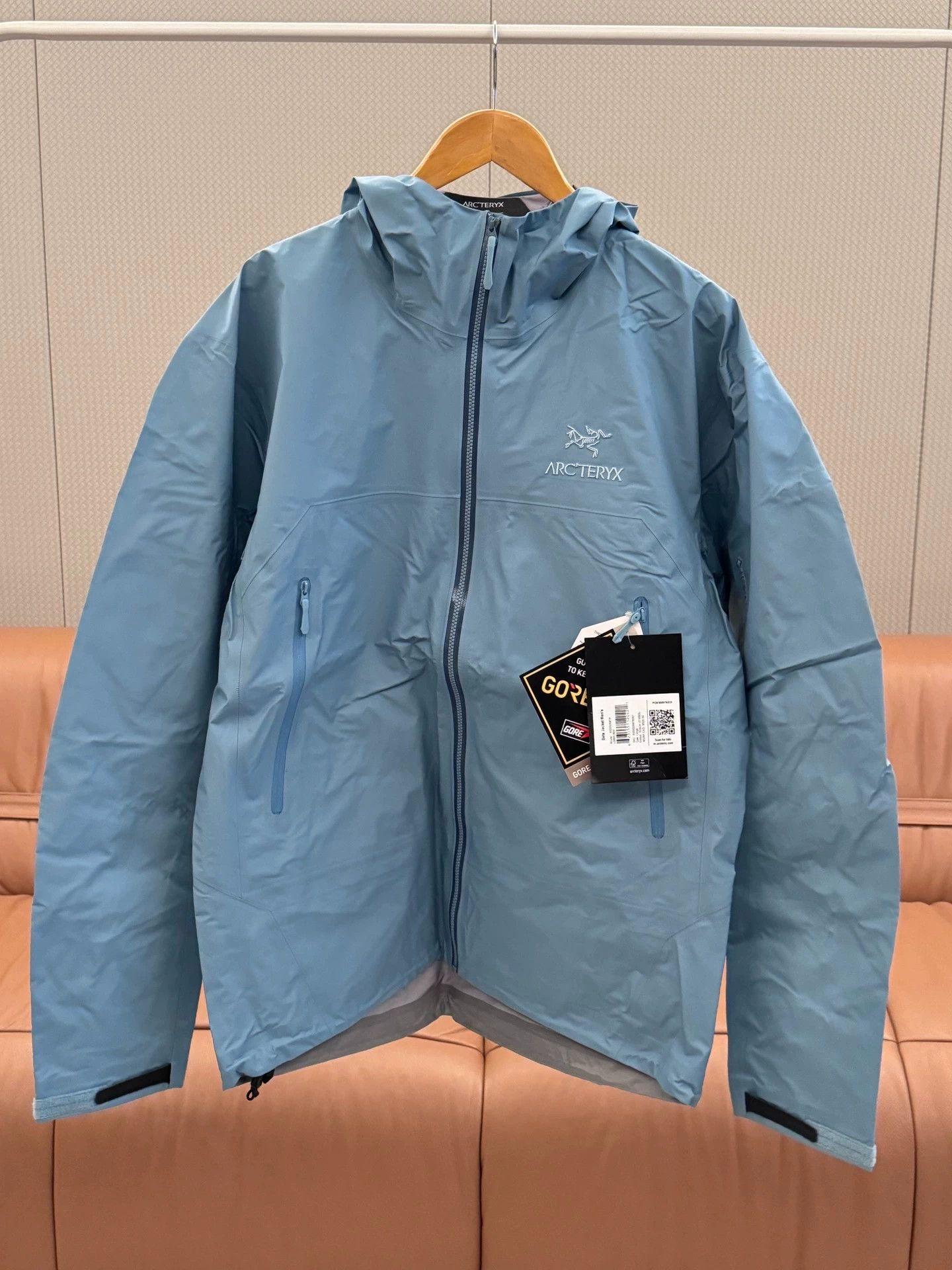 Norwegian Rain Arc'teryx Beta Jacket Bamboo Moon Men's L Size US L / EU 52-54 / 3 - 1 Thumbnail