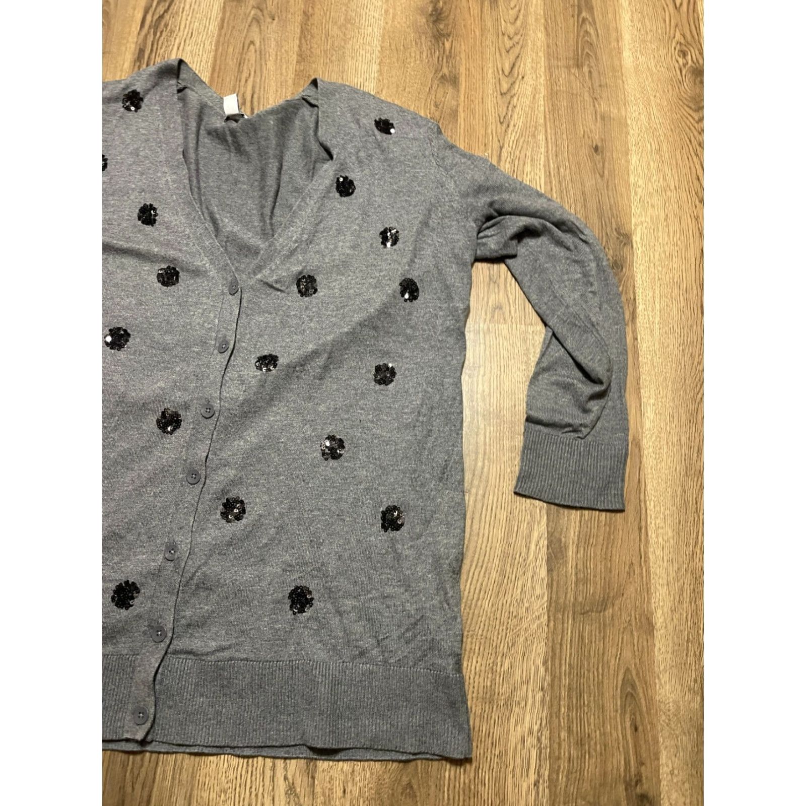 Old Navy Old Navy Cardigan Sweater, Women's XL, Gray, V-neck, Sequin, Casual Wear, Regular Fit, Long Sleeve, Fall Spring Summer, Womens Size XL / US 12-14 / IT 48-50 - 4 Thumbnail