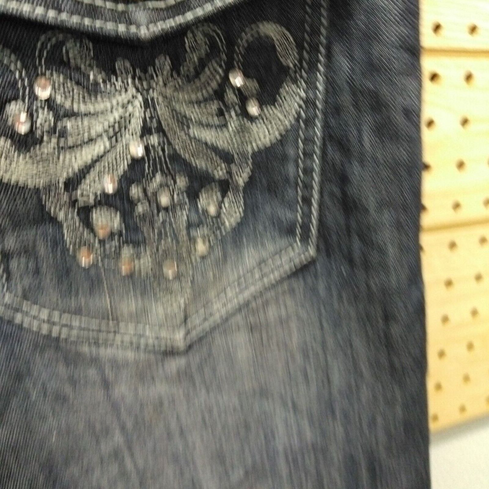 Other Touch Me Jeans Womans Capri Size 16. Destressed Size 38" / US 16 / IT 52 - 9 Thumbnail