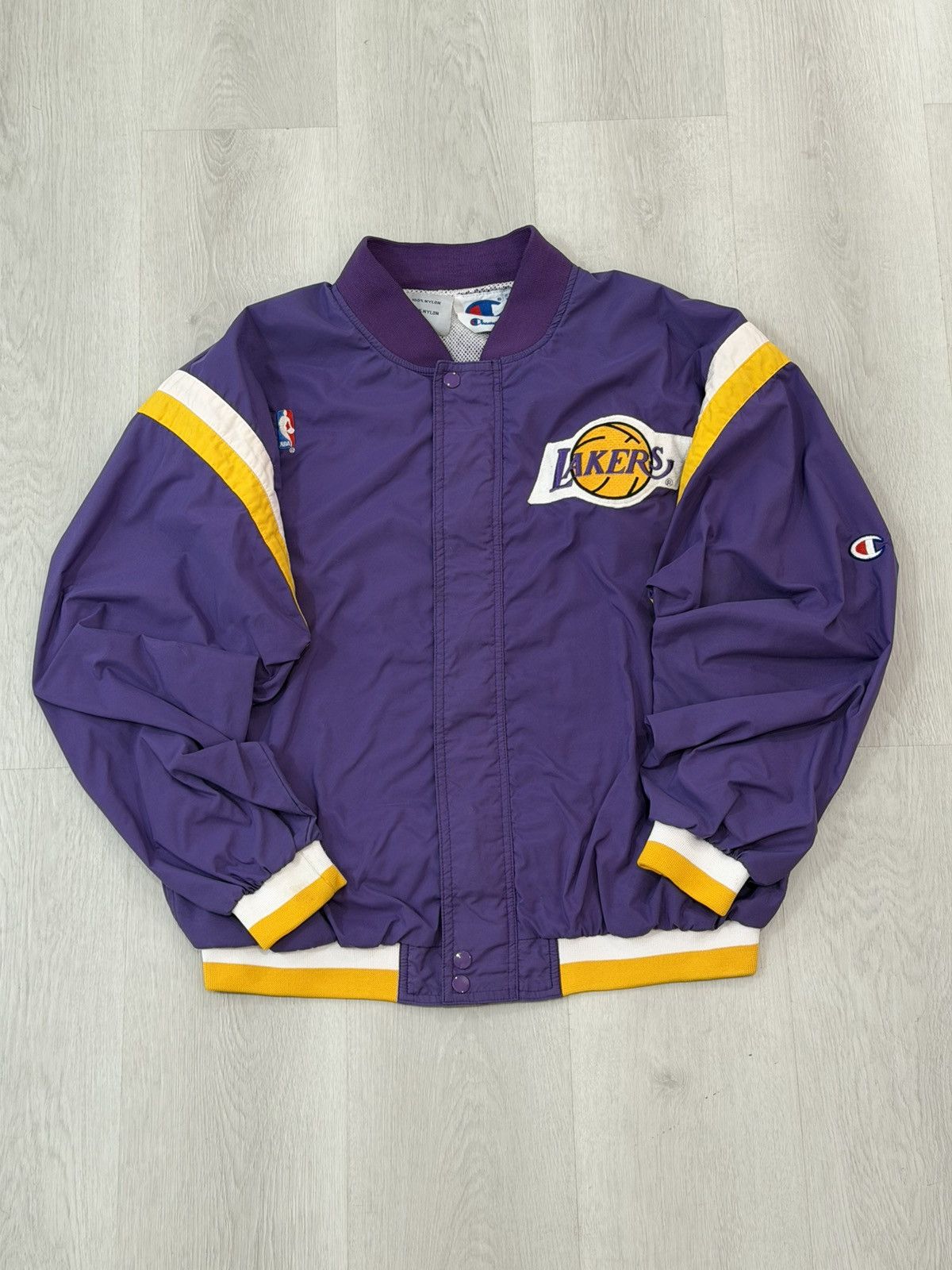 Champion Vintage 90s Los Angels Lakers Champion Warm Up Jacket Large Size US L / EU 52-54 / 3 - 1 Thumbnail