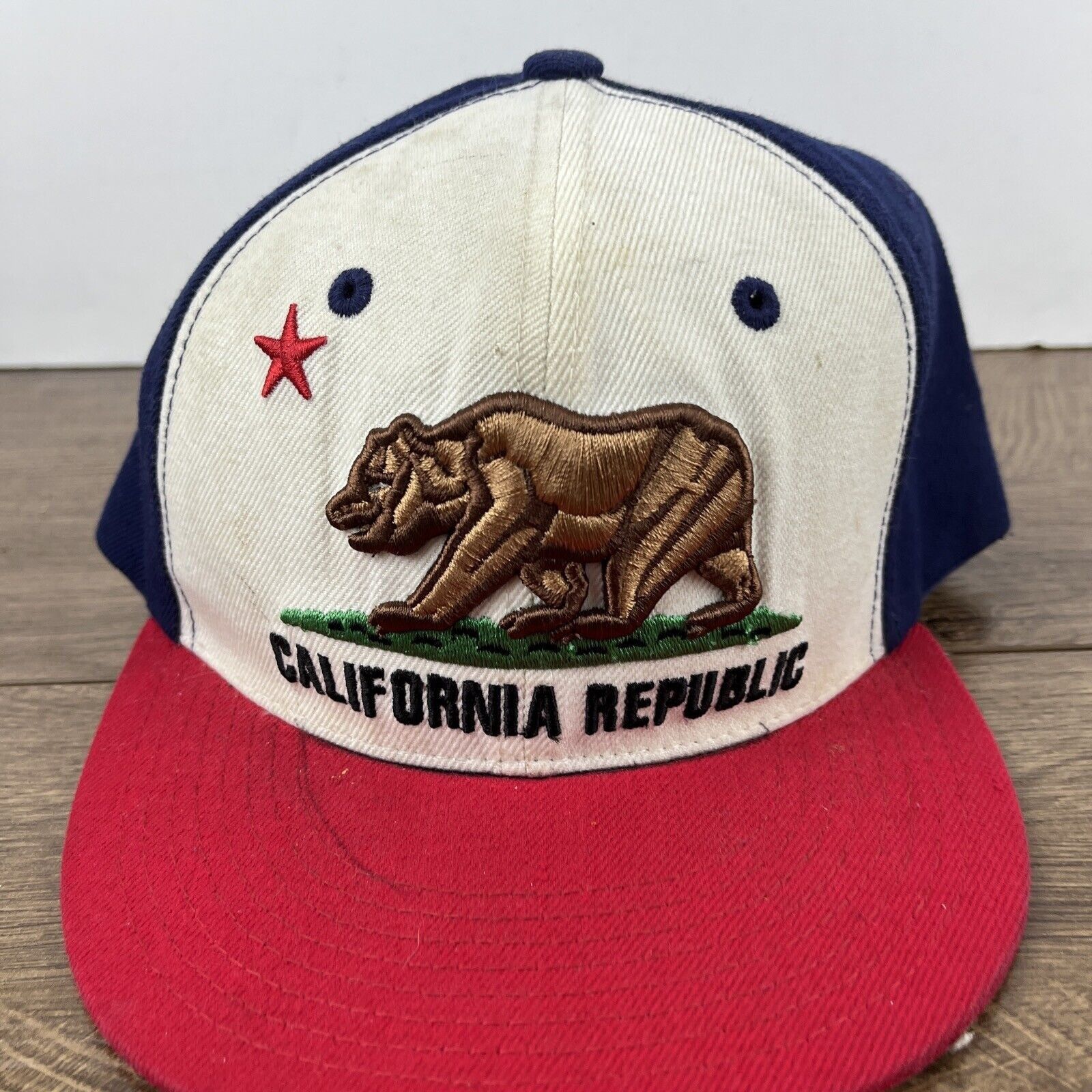 Other California Republic Hat Cali White Hat Adjustable Snapback A Size ONE SIZE - 7 Thumbnail