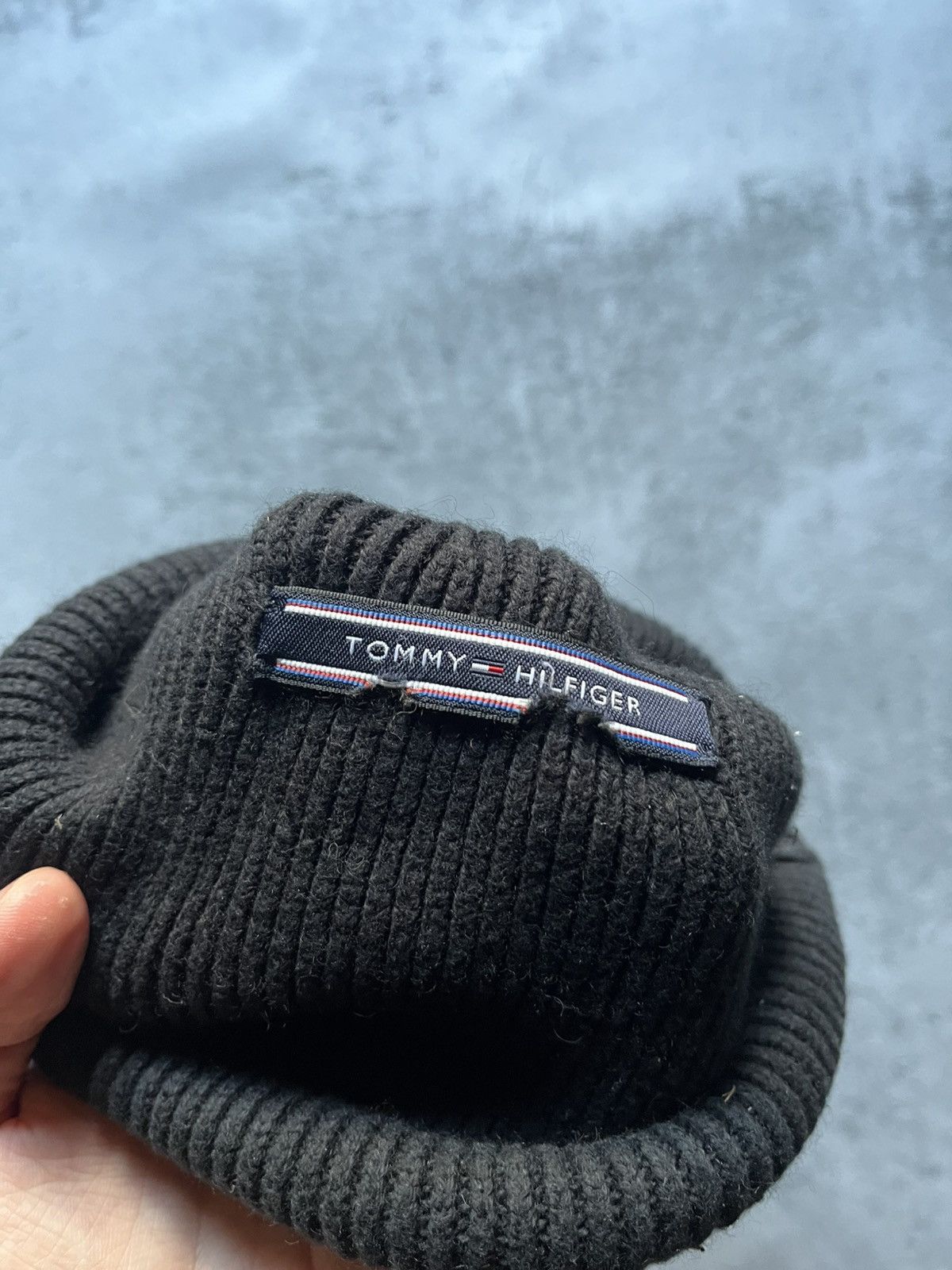Tommy Hilfiger 💂🏻‍♀️Tommy Hilfiger beanie💂🏻‍♀️ Size ONE SIZE - 3 Thumbnail