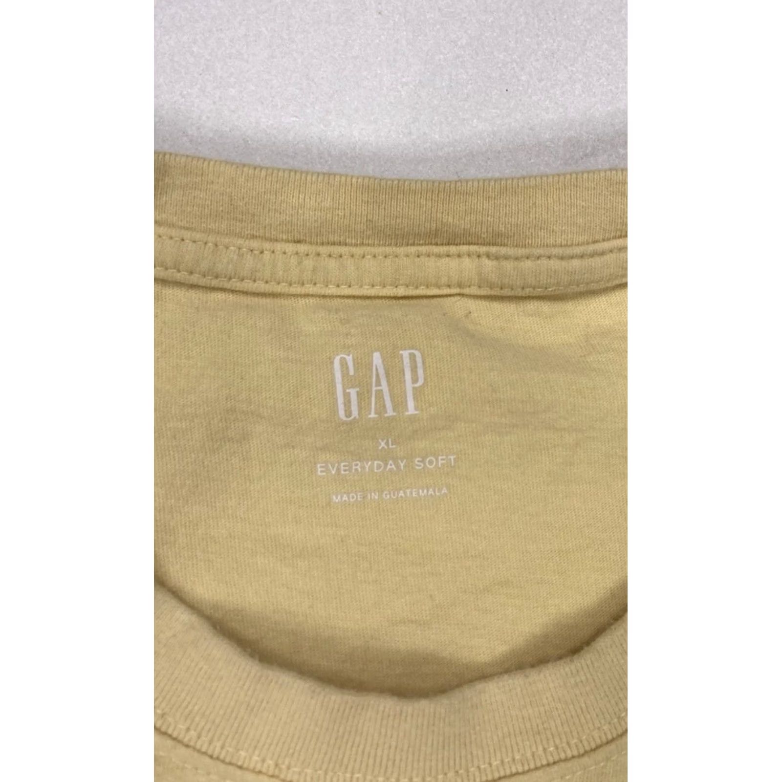 Gap Gap Graphic T-shirt Men XL Yellow Short Sleeve Logo Crew Neck Size US XL / EU 56 / 4 - 4 Thumbnail