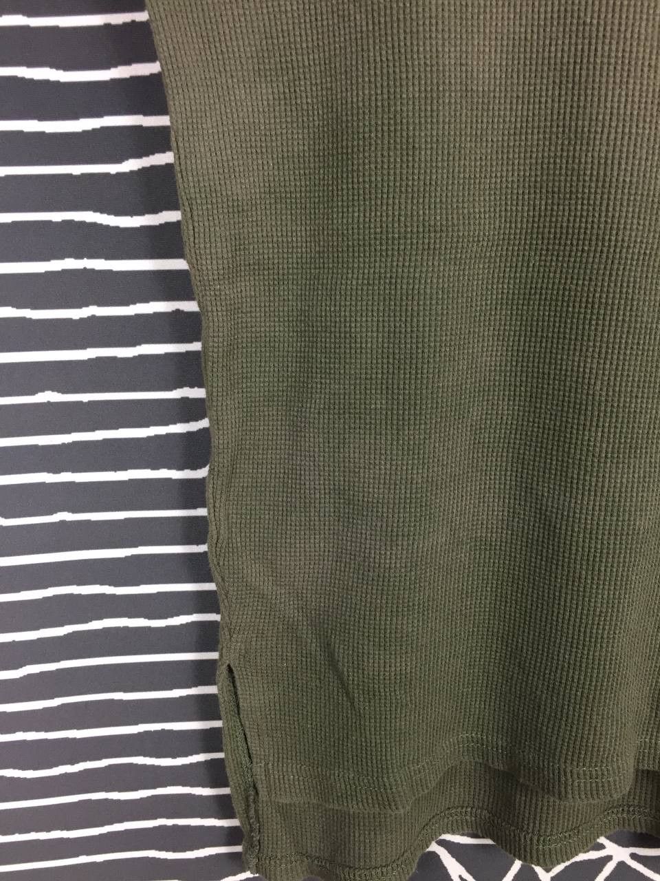 Japanese Brand Distressed UNFIT Waffle Henley Neck Tee Size US L / EU 52-54 / 3 - 7 Thumbnail