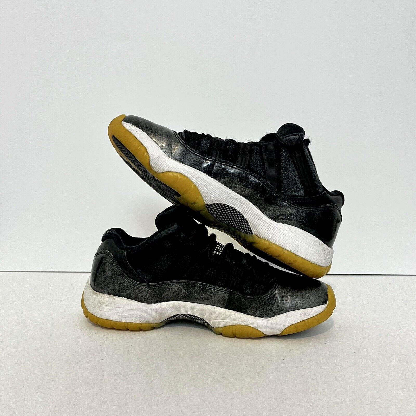 Jordan Brand 2016 Air Jordan 11 XI Retro Low GS BG Baron 528896 010 Sz 5Y Size US 6.5 / IT 36.5 - 6 Thumbnail